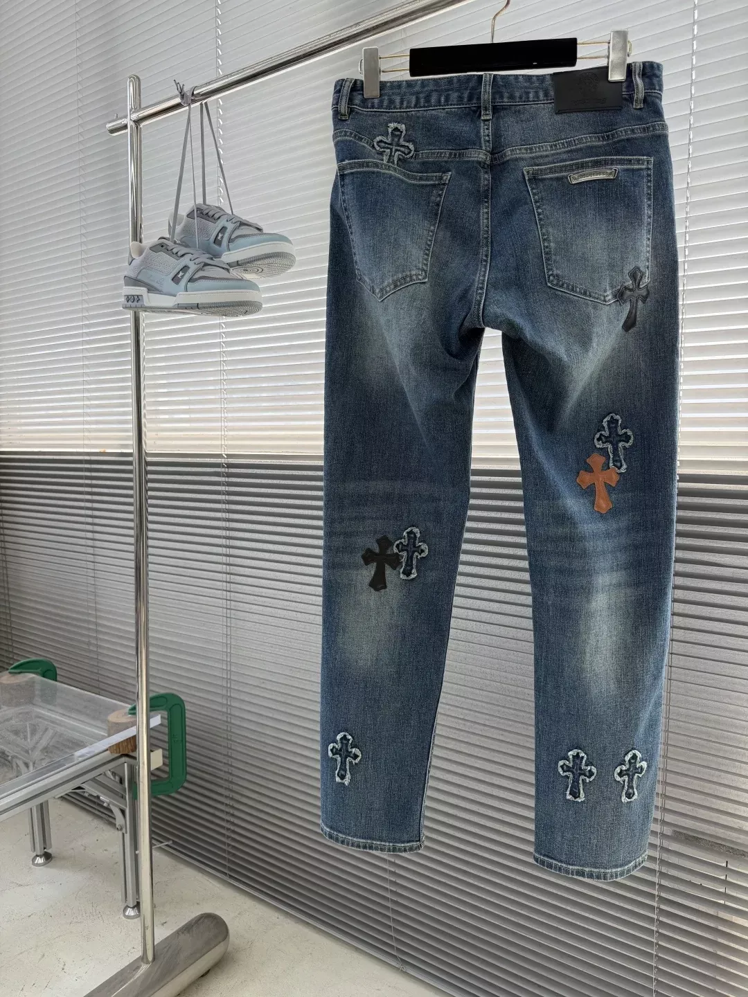 크롬하츠 스트레치 코튼 데님 남녀공용 데님 팬츠 상세 이미지 2