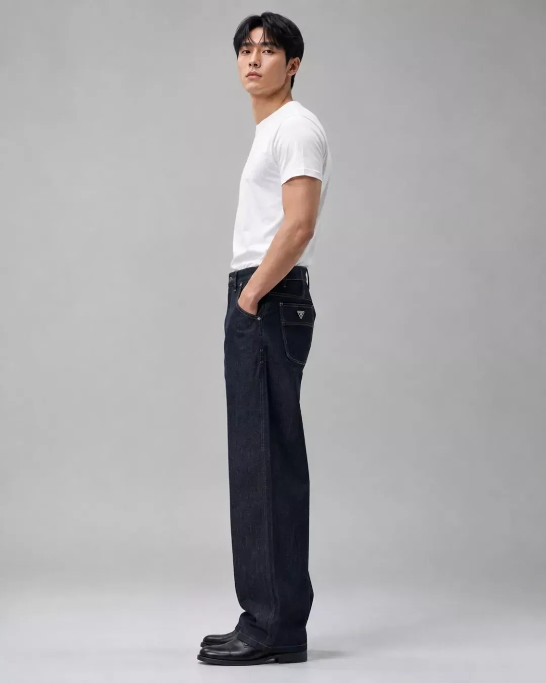 프라다 복고 배색 스티치 스트레이트 남녀공용 데님 팬츠 상세 이미지 24
