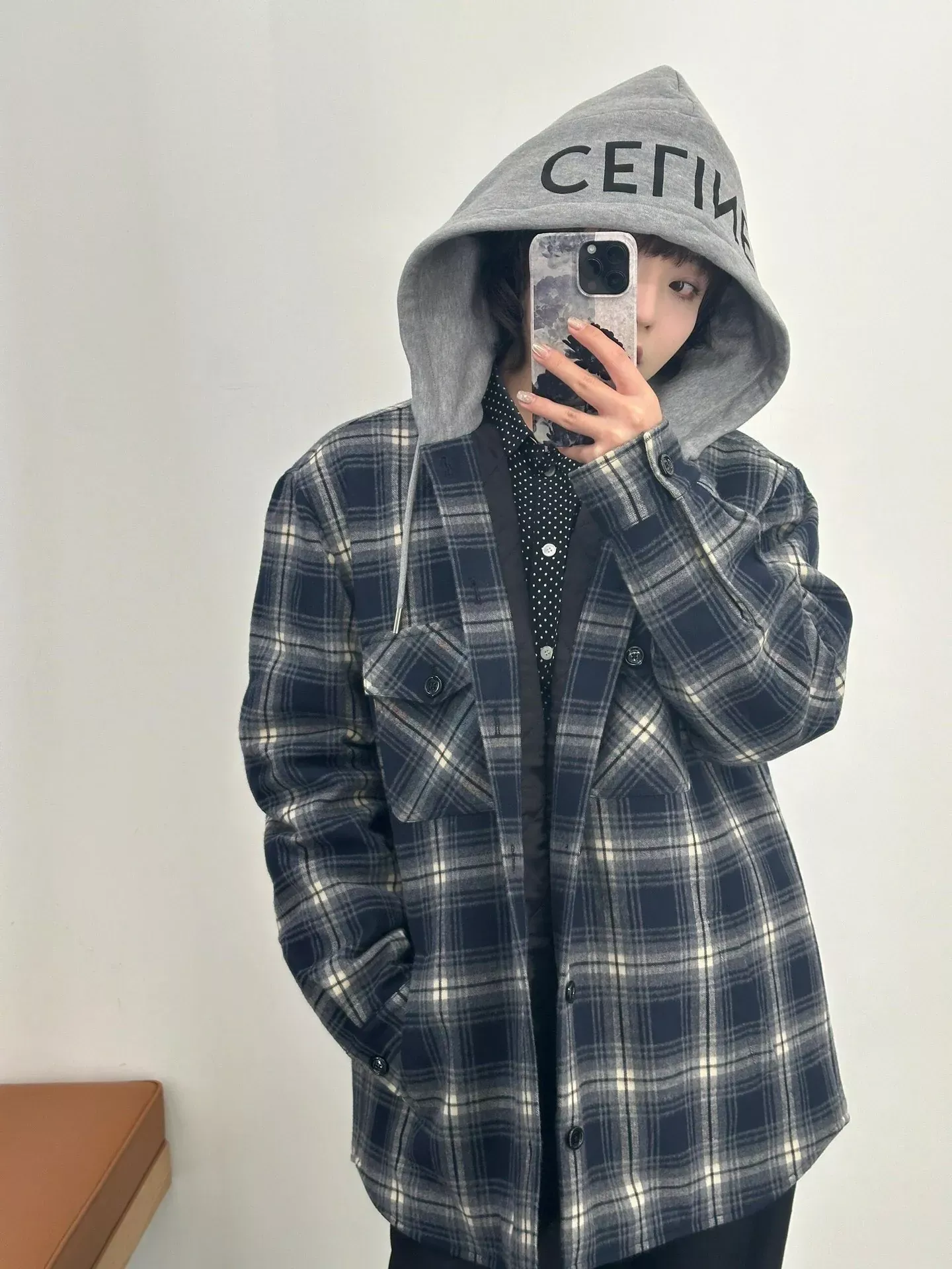 셀린느 체크 플란넬 패딩 남녀공용 후드 재킷 상세 이미지 20