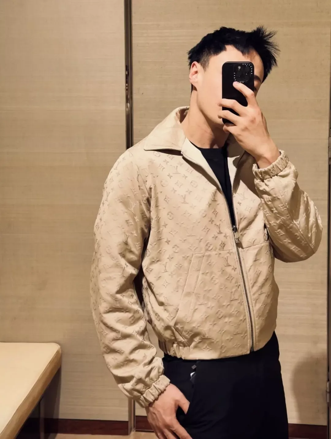 루이비통 양면 자카드 가죽 카라 남녀공용 집업 재킷 상세 이미지 25