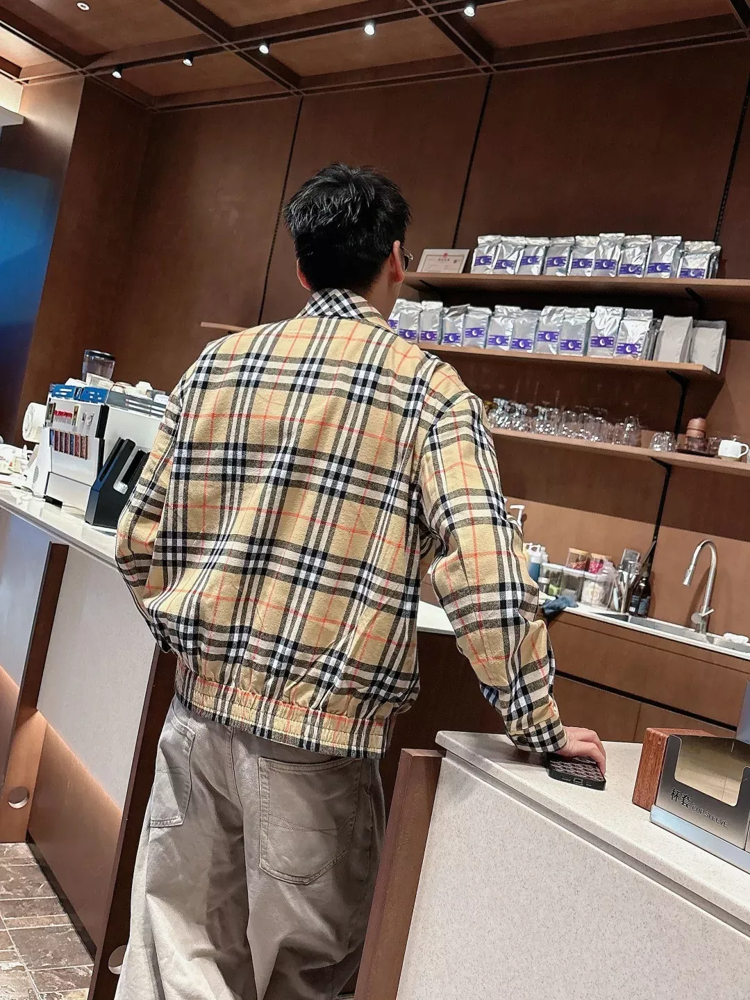 버버리 클래식 체크 울 트윌 남녀공용 집업 재킷 상세 이미지 25