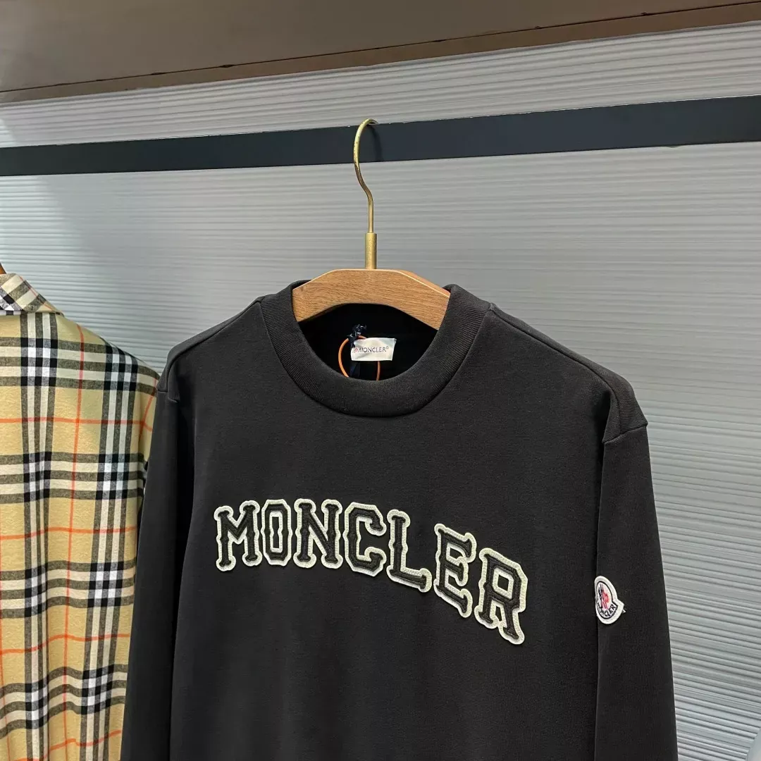 몽클레어 로고 자수 루즈핏 남녀공용 맨투맨 티셔츠 상세 이미지 3