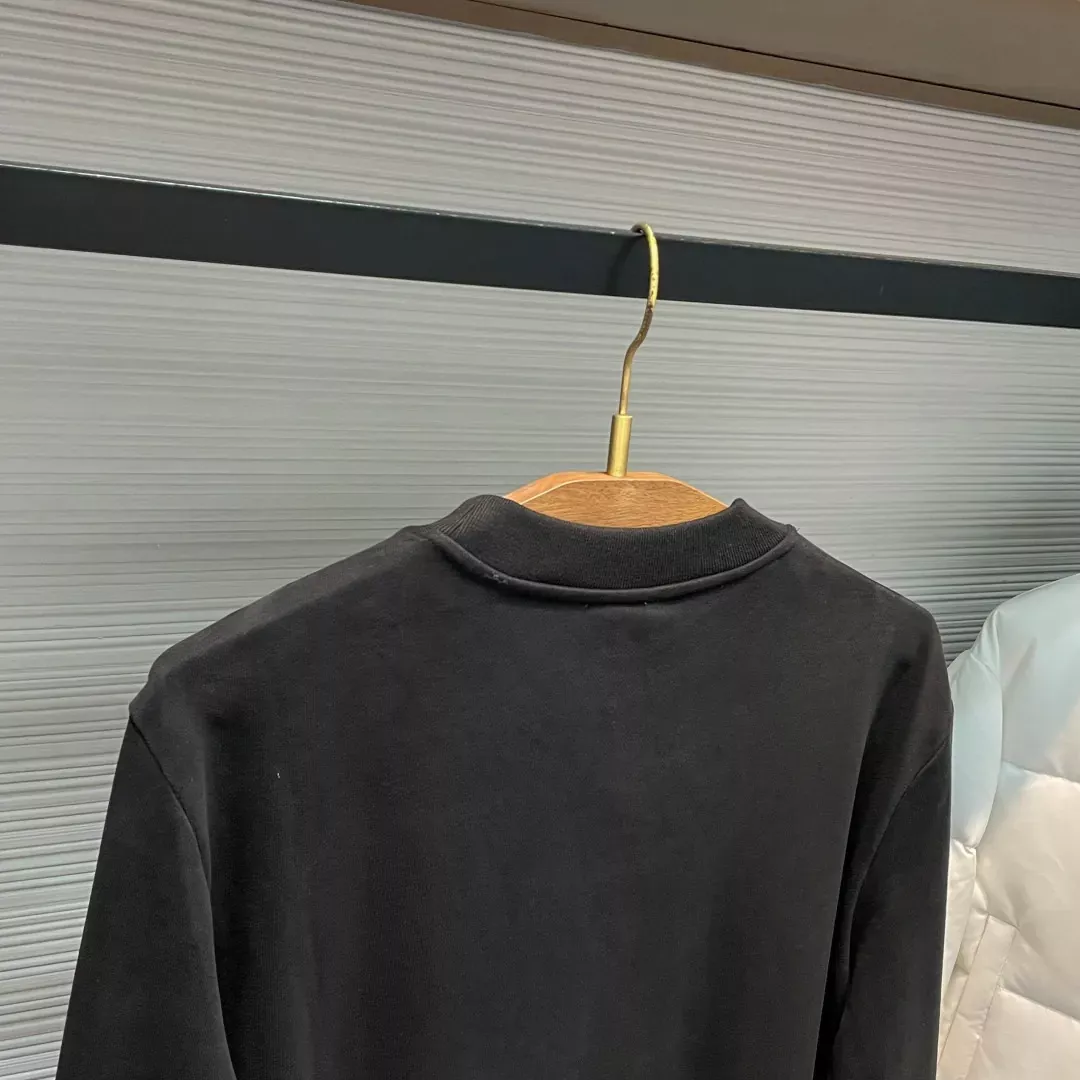 몽클레어 로고 자수 루즈핏 남녀공용 맨투맨 티셔츠 상세 이미지 9