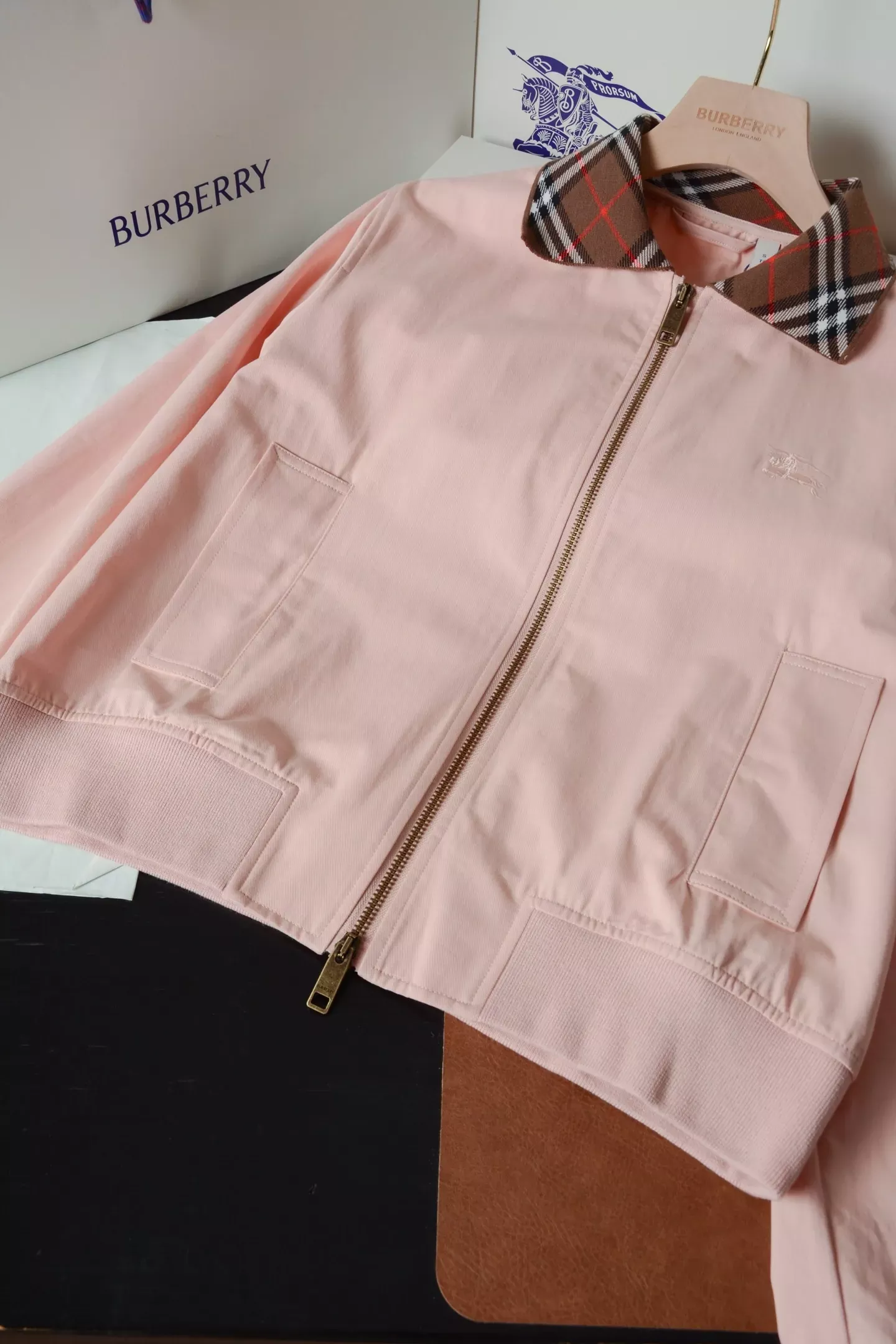 버버리 체크 칼라 슬림핏 여성용 집업 재킷 상세 이미지 21