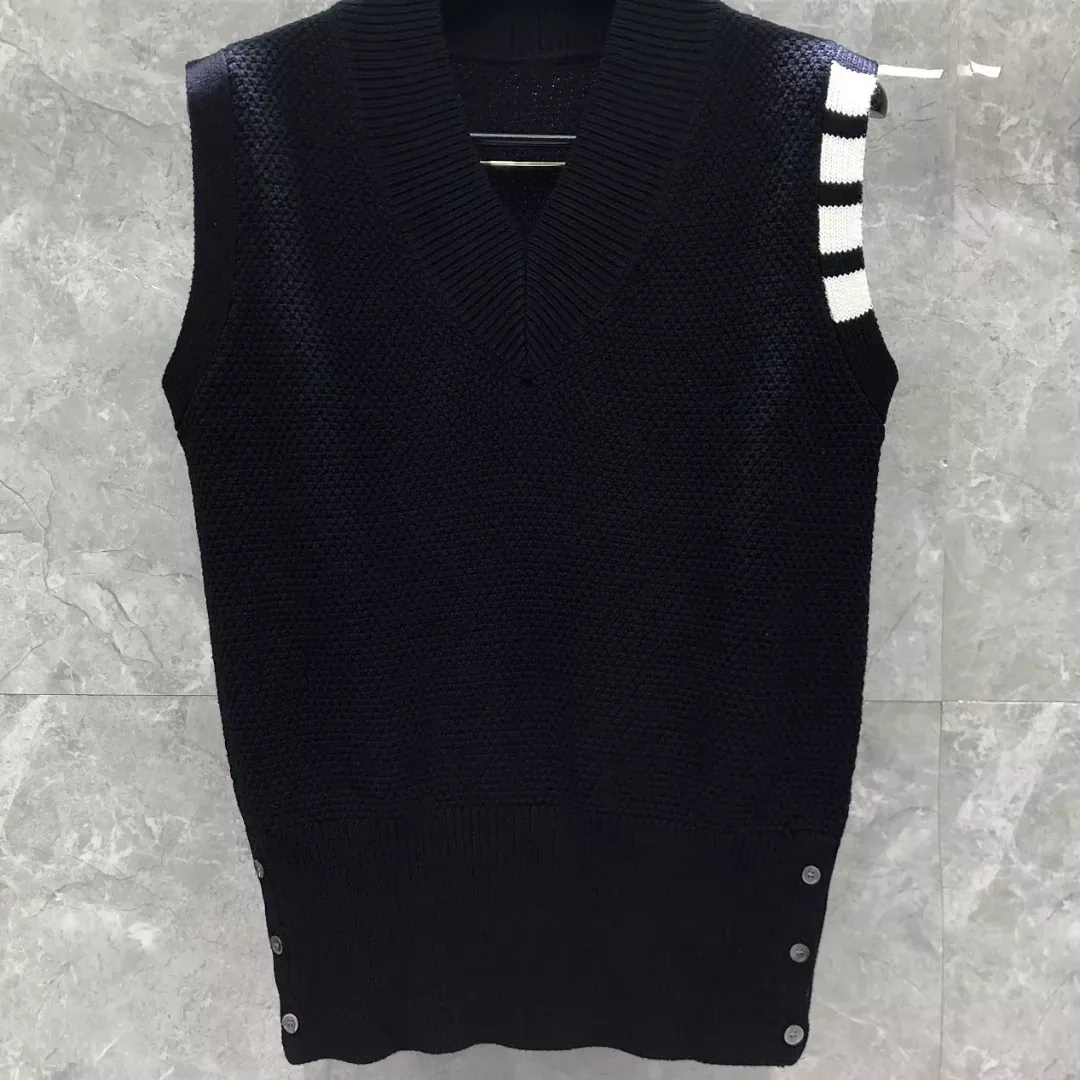 톰브라운 브이넥 파인애플 조직 남녀공용 민소매 니트 상세 이미지 9