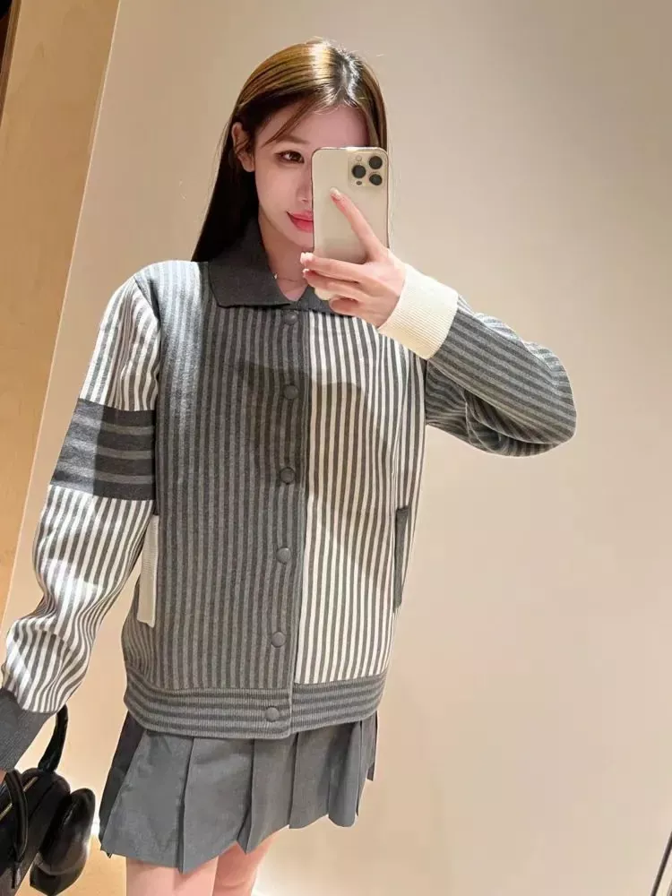 톰브라운 스트라이프 배색 코튼 남녀공용 버튼 재킷 상세 이미지 29