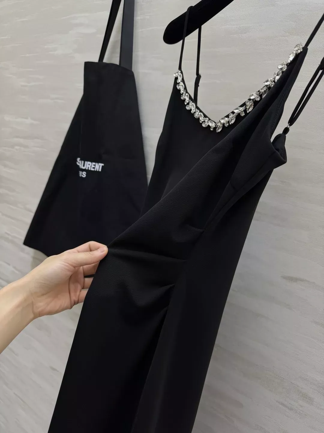 디올 큐빅 장식 셔링 여성용 원피스 상세 이미지 24