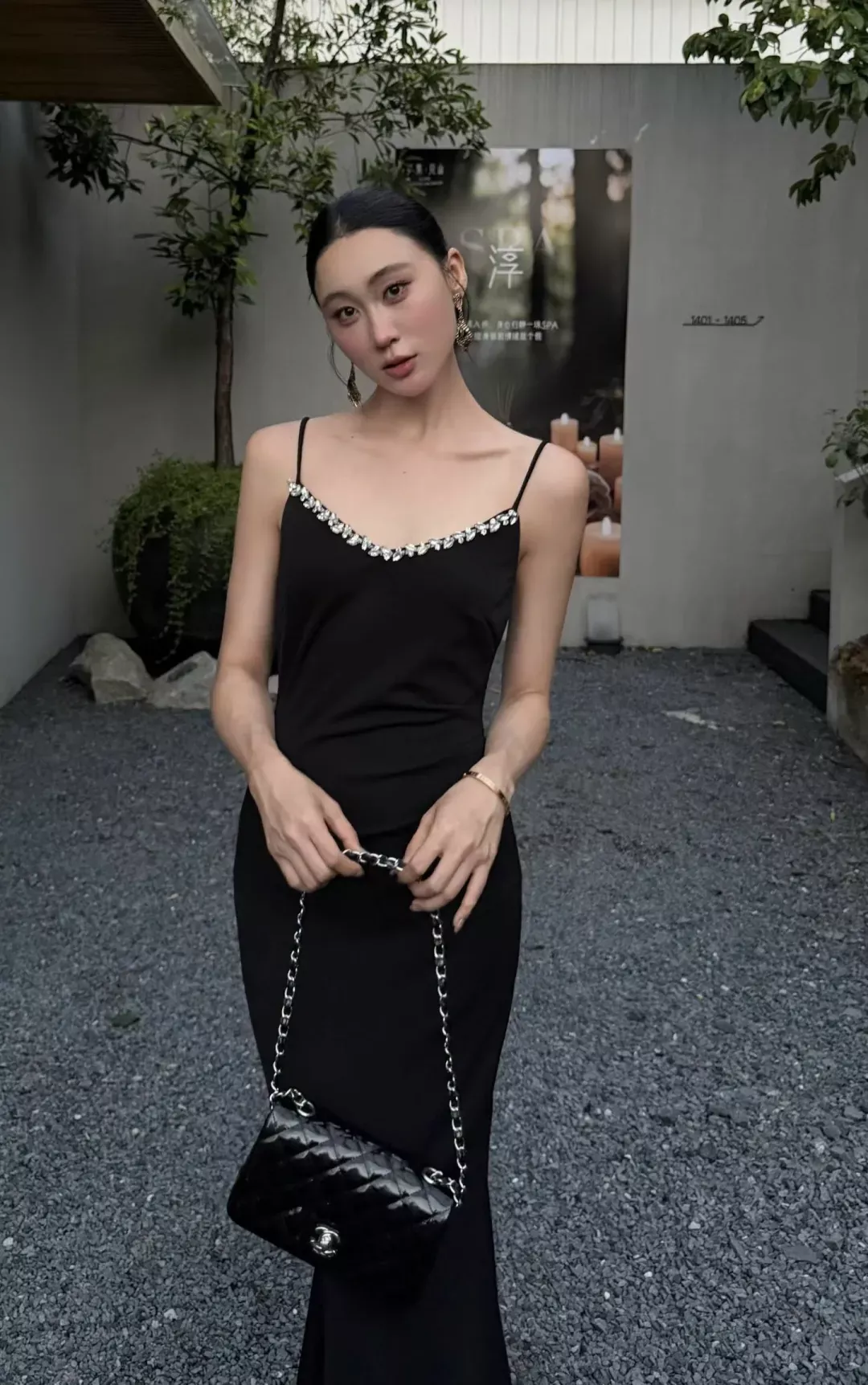디올 큐빅 장식 셔링 여성용 원피스 상세 이미지 30