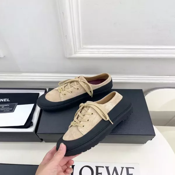 샤넬 스웨이드 플랫폼 여성용 레이스 로우탑