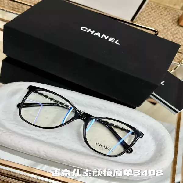샤넬 보드 소재 투명 렌즈 캣아이 프레임