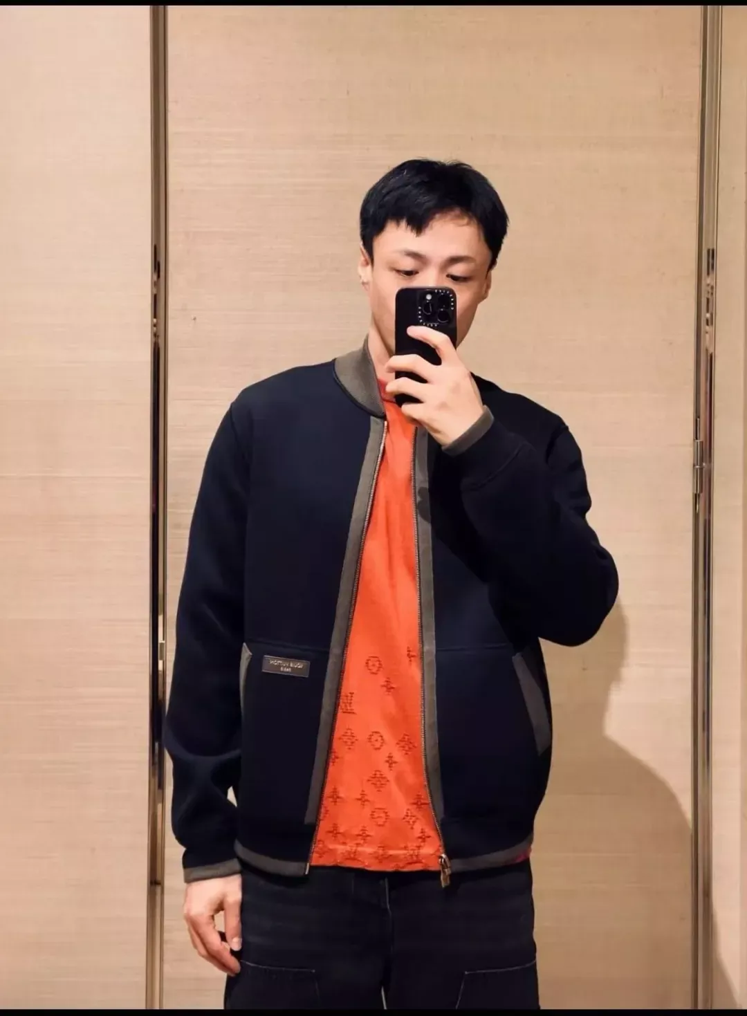 루이비통 로고 배색 자카드 남녀공용 니트 재킷 상세 이미지 12