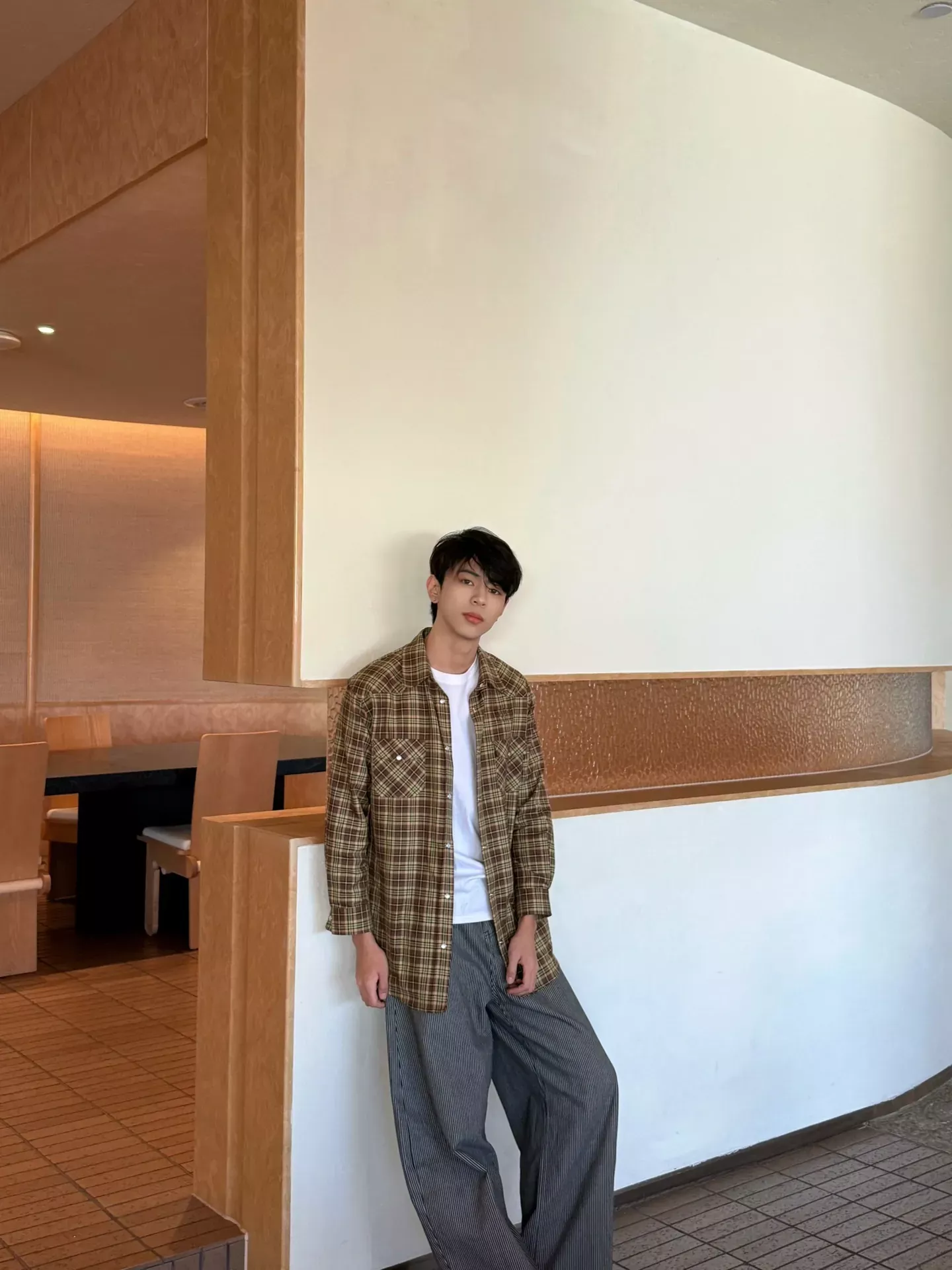 미우미우 체크 코튼 오버핏 남녀공용 긴소매 셔츠 상세 이미지 15