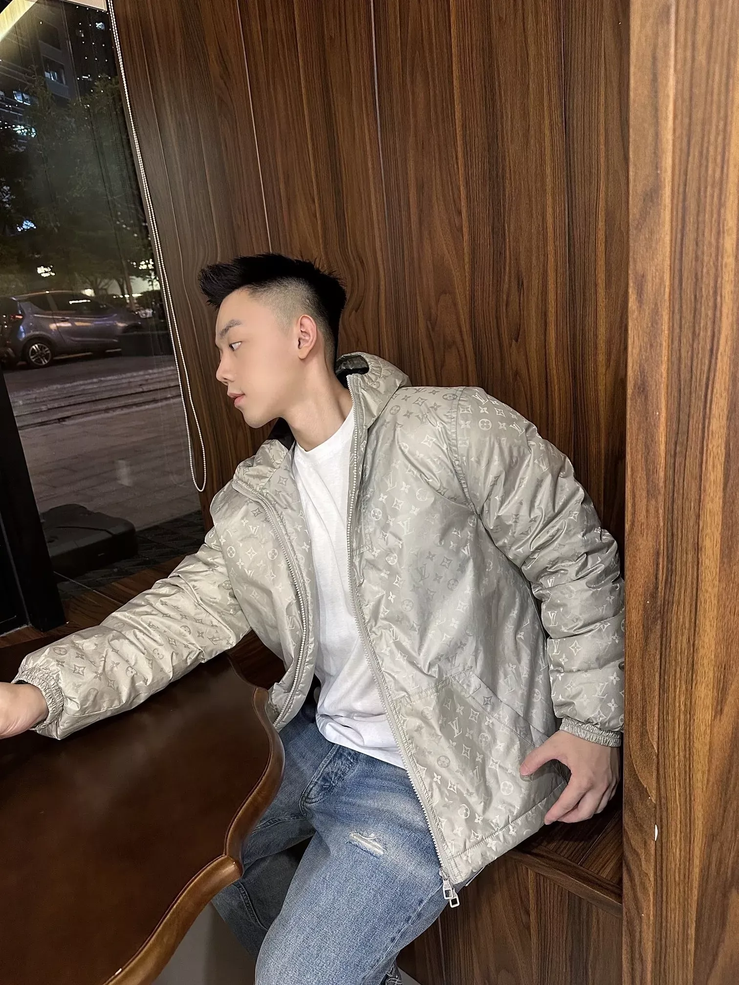 루이비통 모노그램 프린트 쇼트 패딩 남녀공용 쇼트 패딩 상세 이미지 13