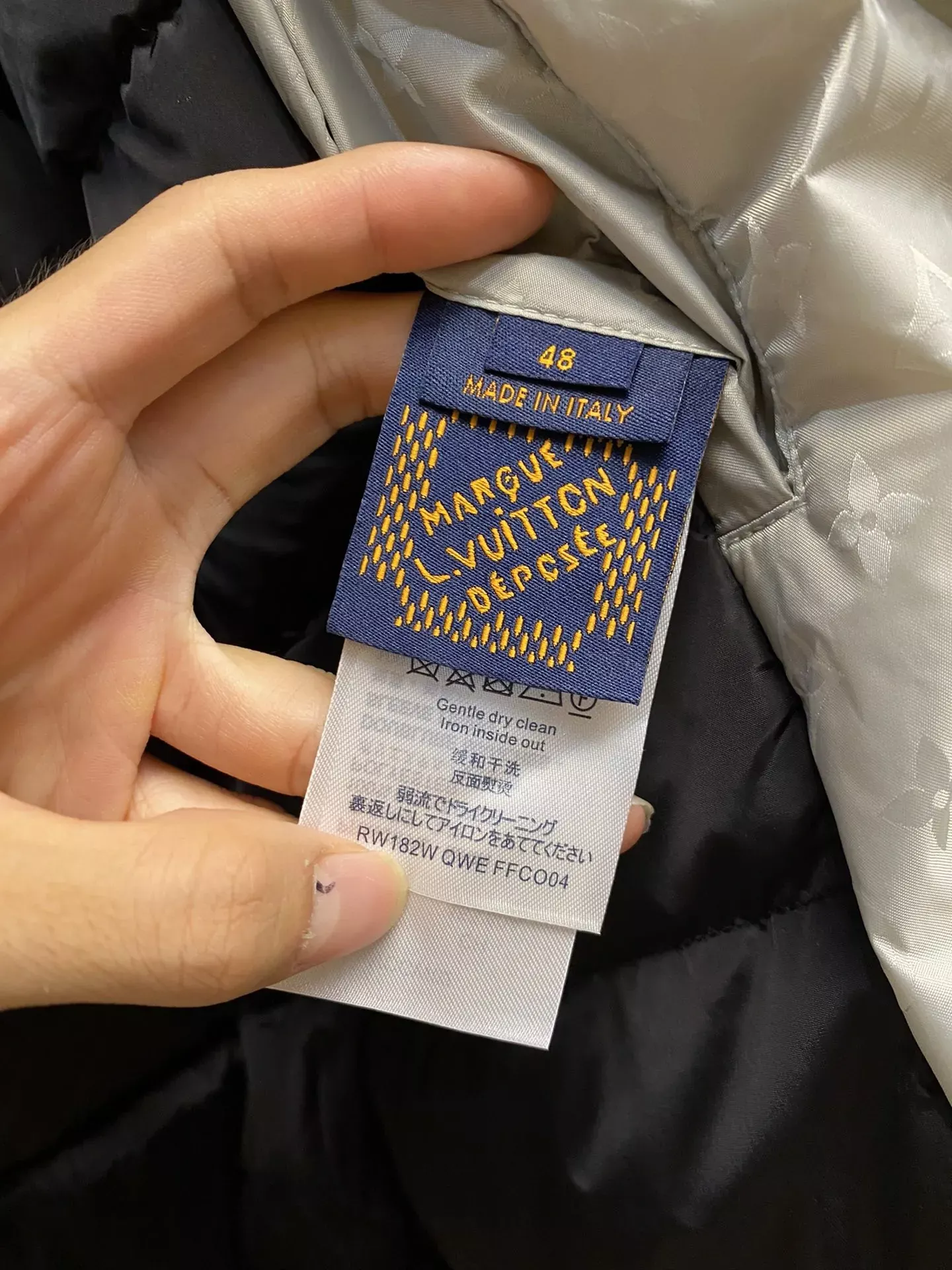 루이비통 모노그램 프린트 쇼트 패딩 남녀공용 쇼트 패딩 상세 이미지 7