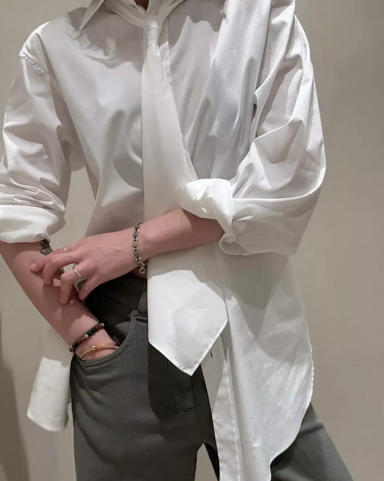 브루넬로쿠치넬리 탈부착 타이 클래식 여성용 긴소매 셔츠 상세 이미지 31