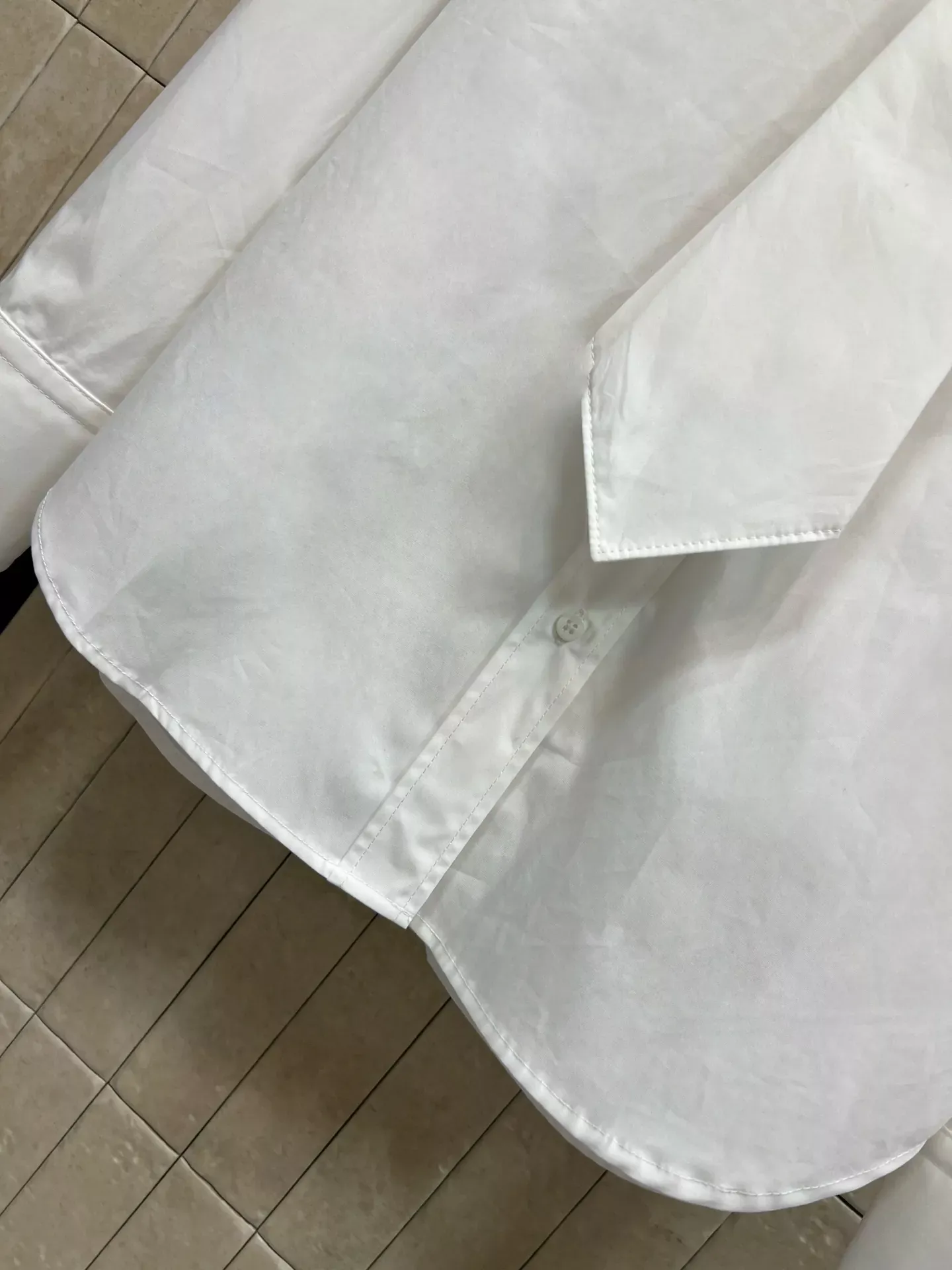 브루넬로쿠치넬리 탈부착 타이 클래식 여성용 긴소매 셔츠 상세 이미지 4