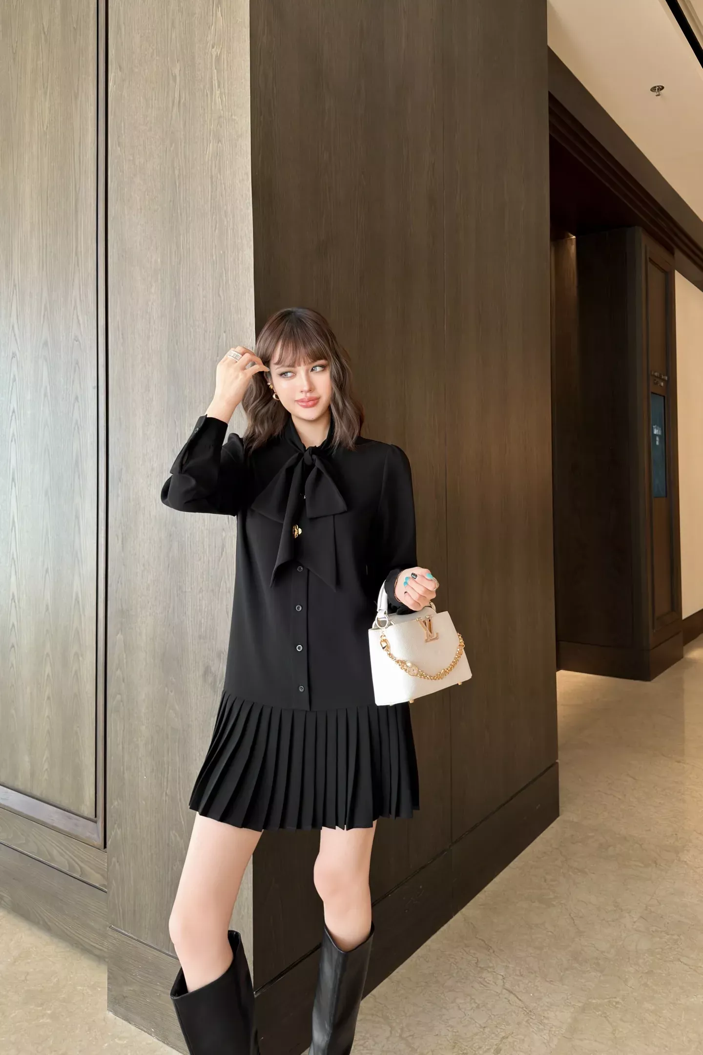 루이비통 타이넥 플리츠 여성용 원피스 상세 이미지 30