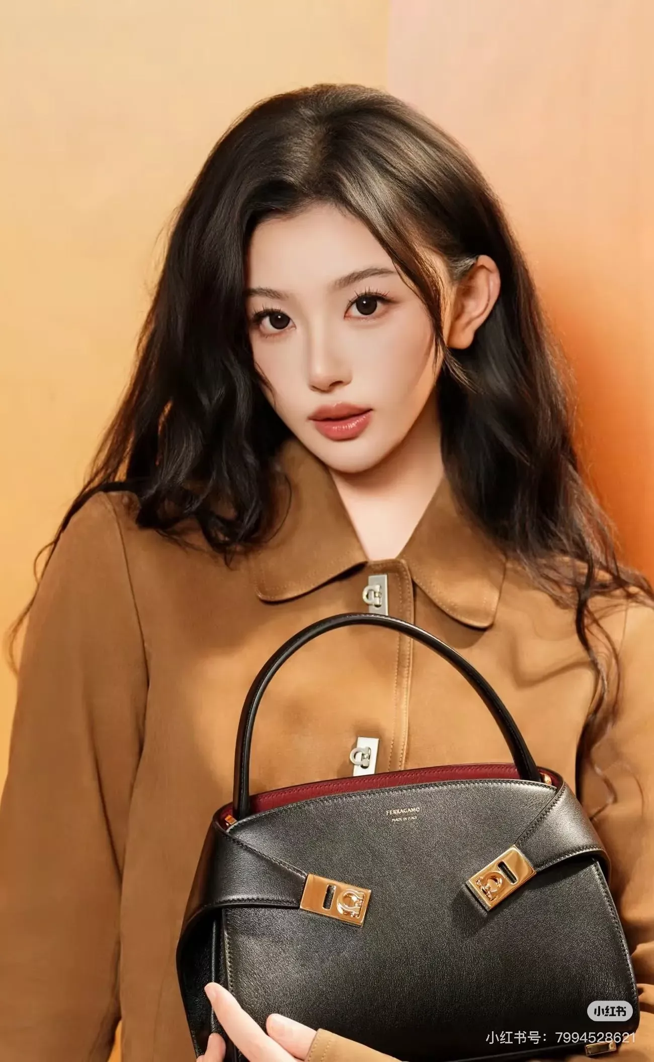 페라가모 빈티지 스웨이드 터치 여성용 버튼 재킷 상세 이미지 33