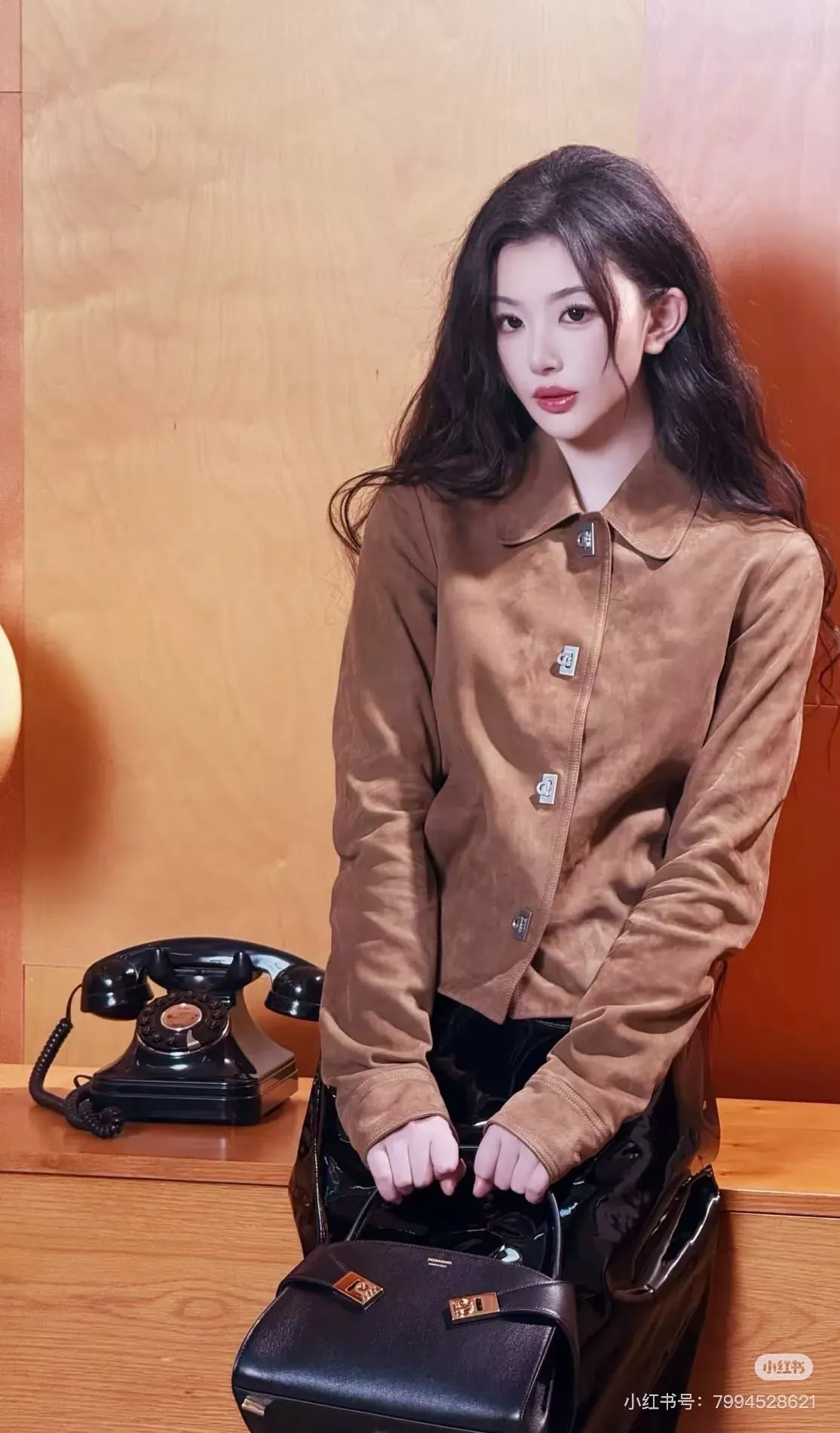 페라가모 빈티지 스웨이드 터치 여성용 버튼 재킷 상세 이미지 36
