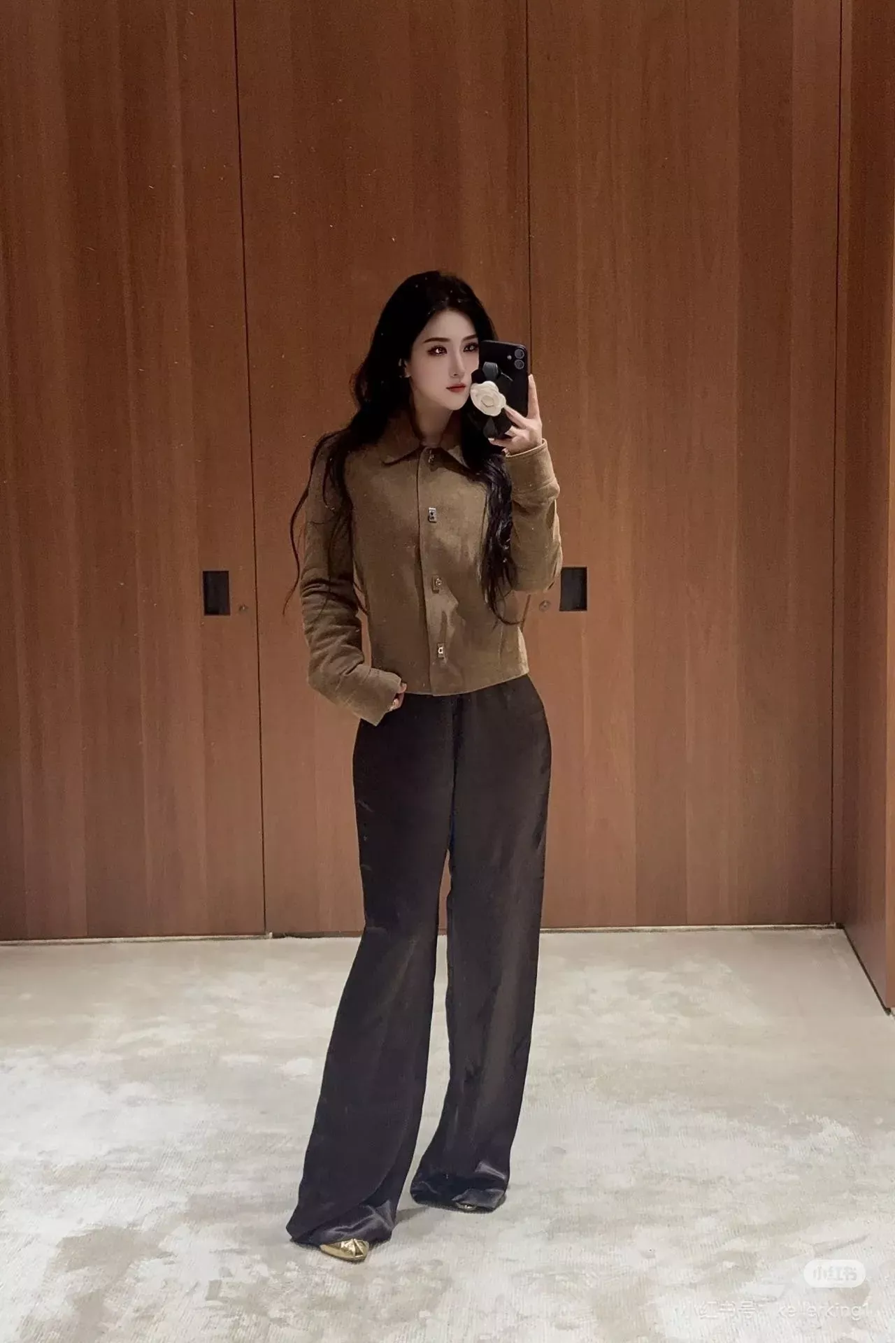 페라가모 빈티지 스웨이드 터치 여성용 버튼 재킷 상세 이미지 40