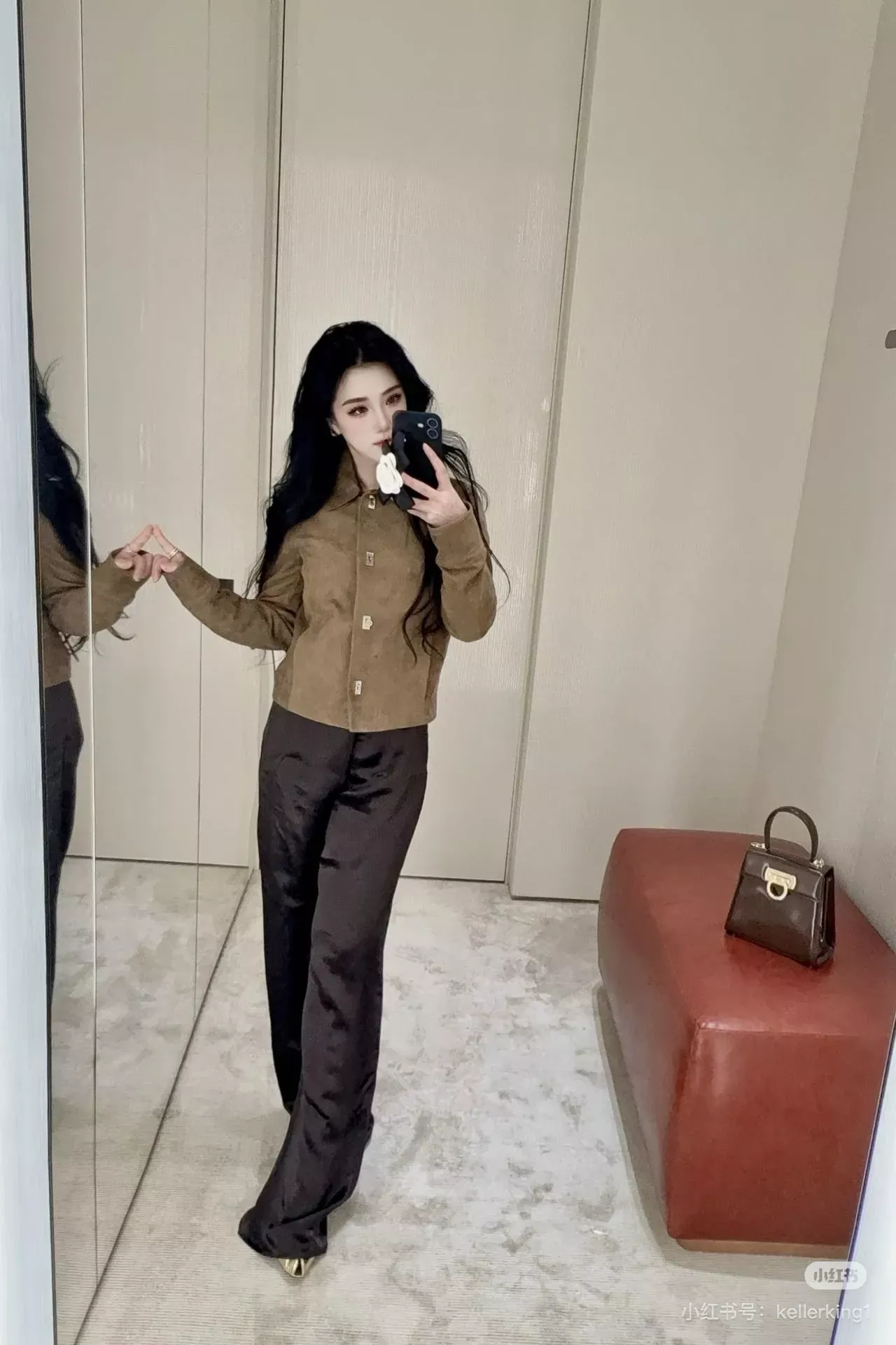 페라가모 빈티지 스웨이드 터치 여성용 버튼 재킷 상세 이미지 41