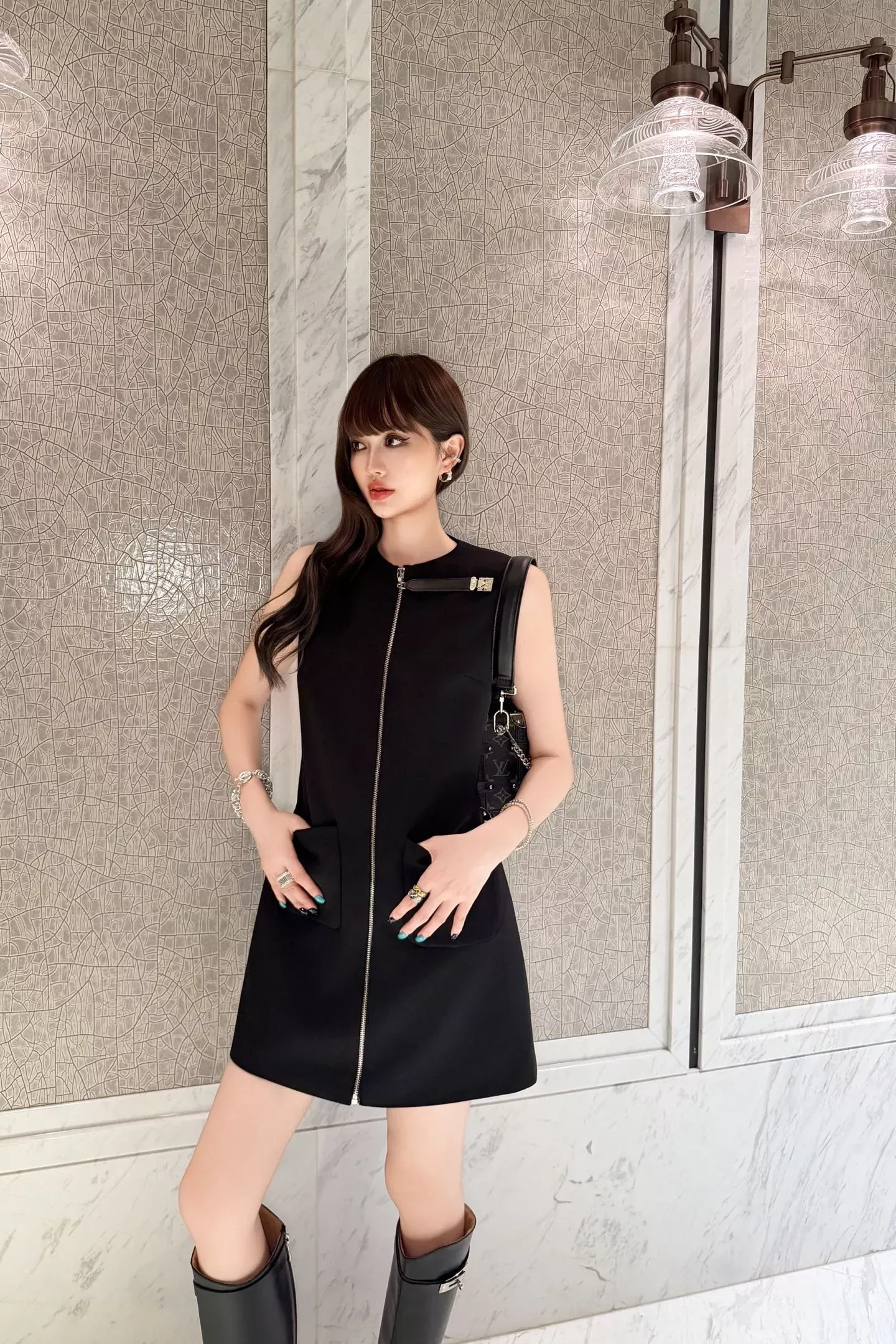 루이비통 울 혼방 집업 포켓 여성용 원피스 상세 이미지 30