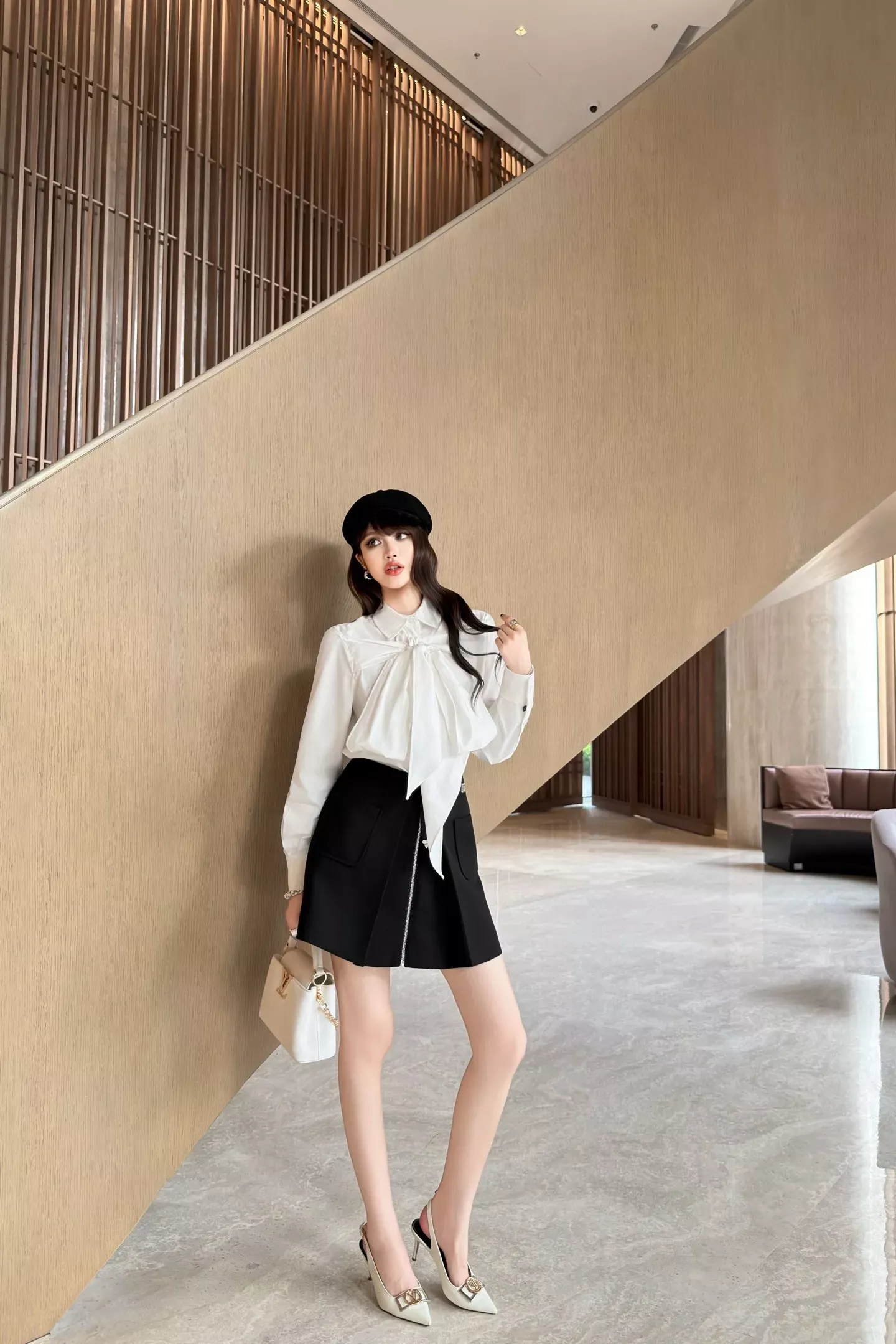 루이비통 리본 타이 코튼 여성용 긴소매 셔츠 상세 이미지 27