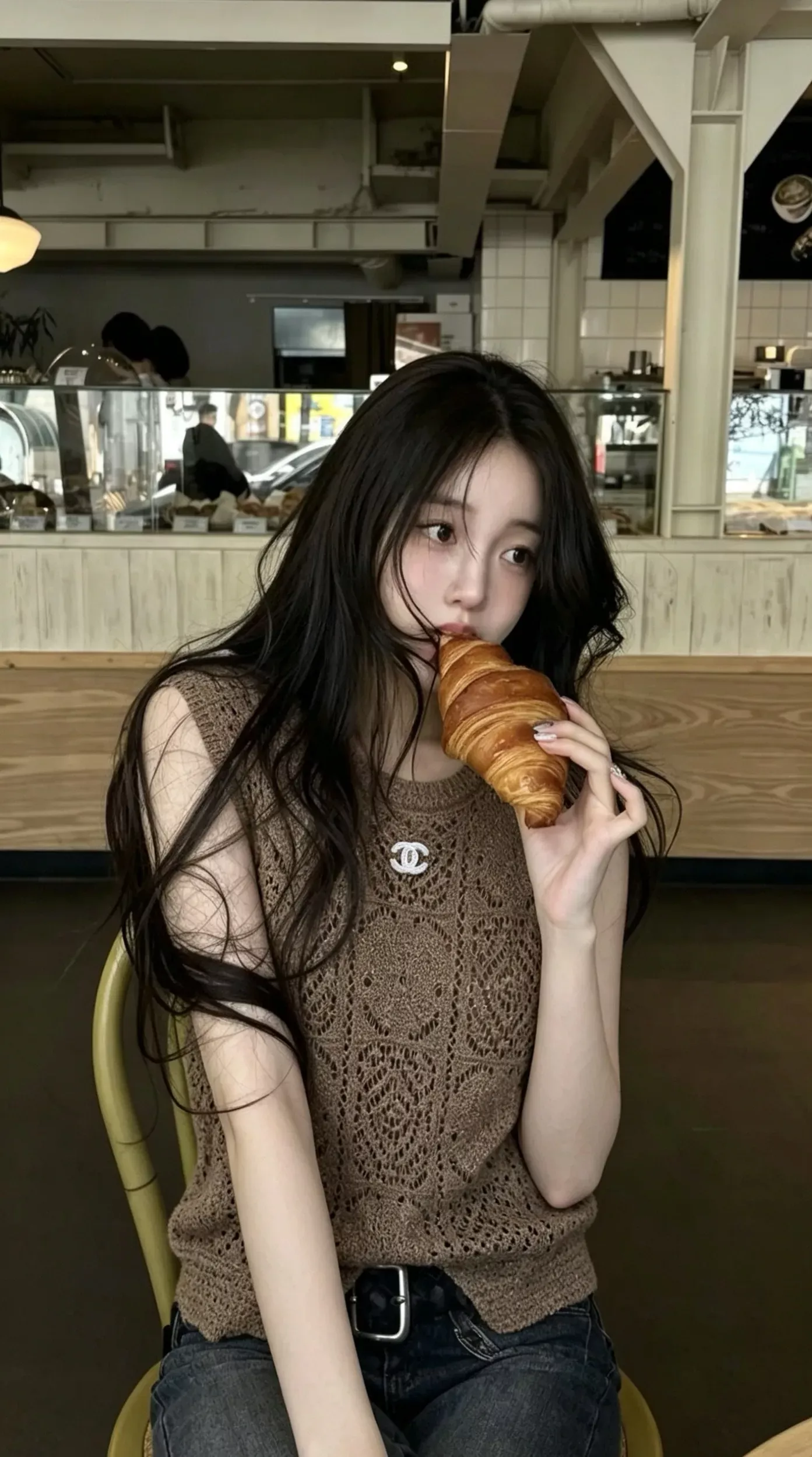 샤넬 격자 펀칭 울혼방 여성용 민소매 니트 상세 이미지 12