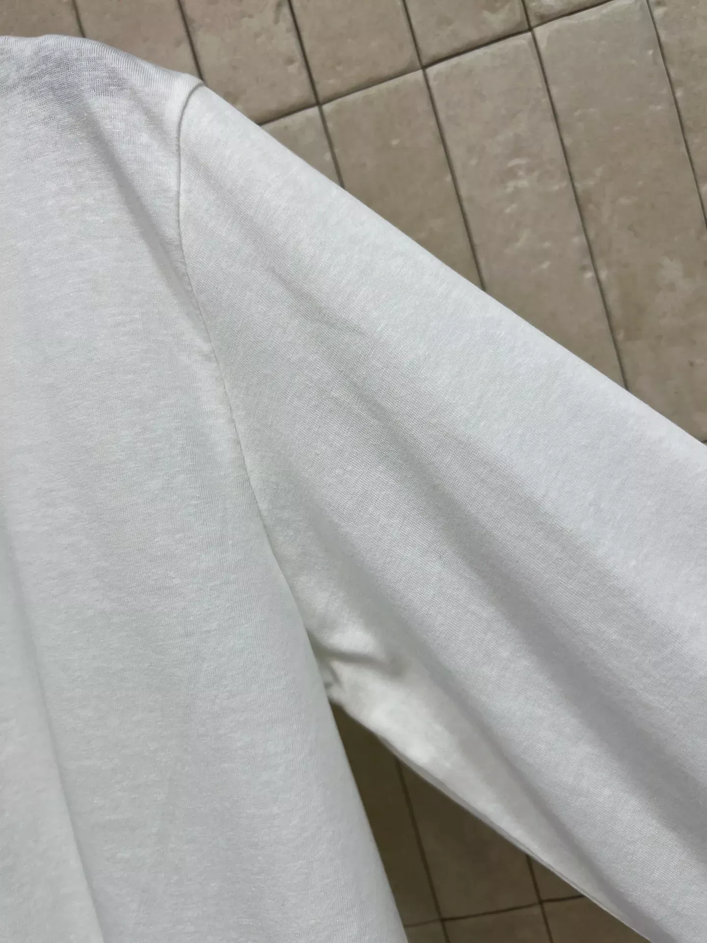 프라다 삼각 로고 코튼 여성용 긴소매 티셔츠 상세 이미지 5
