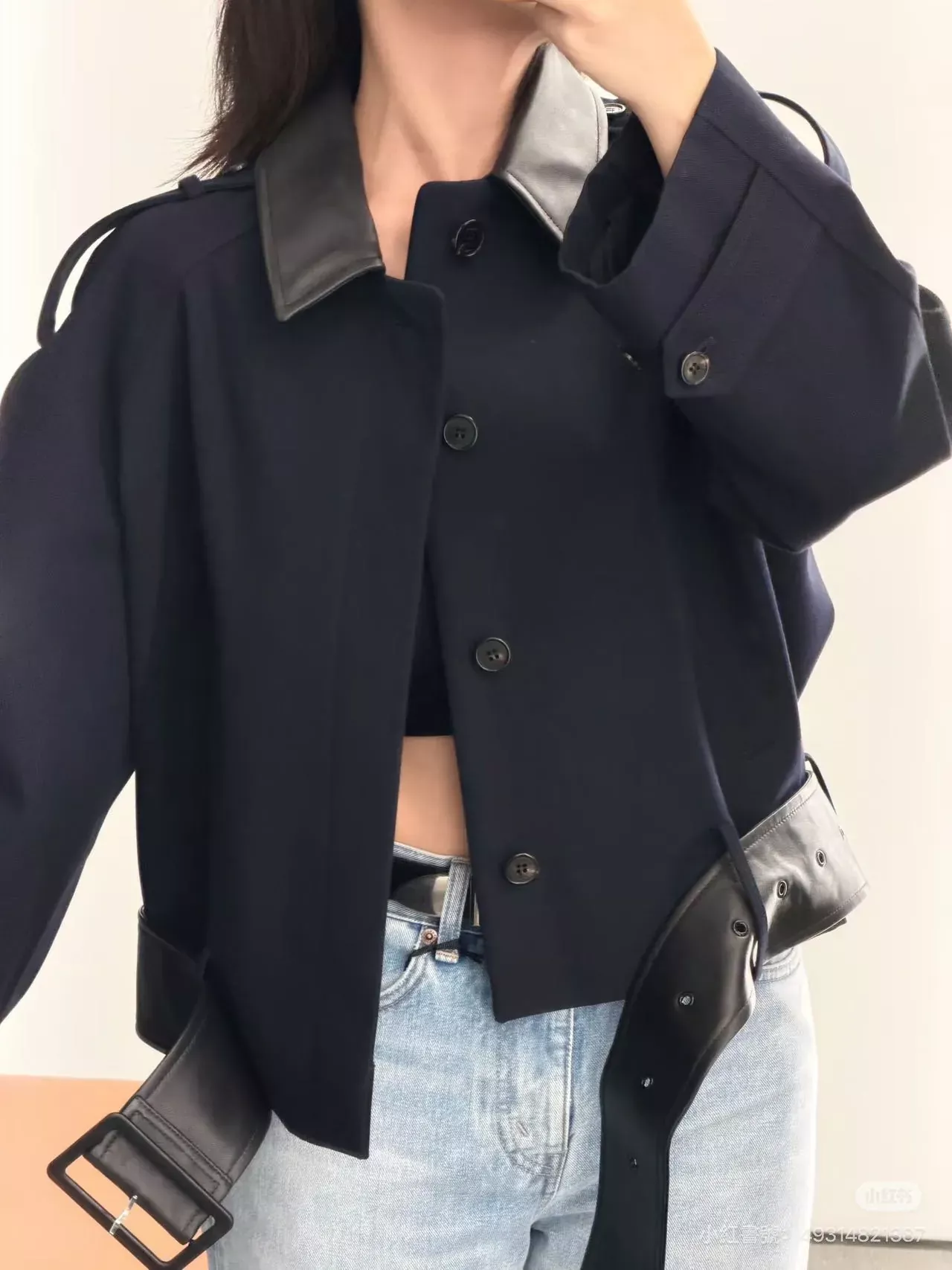 셀린느 가죽 카라 벨트 여성용 가죽 재킷 상세 이미지 18