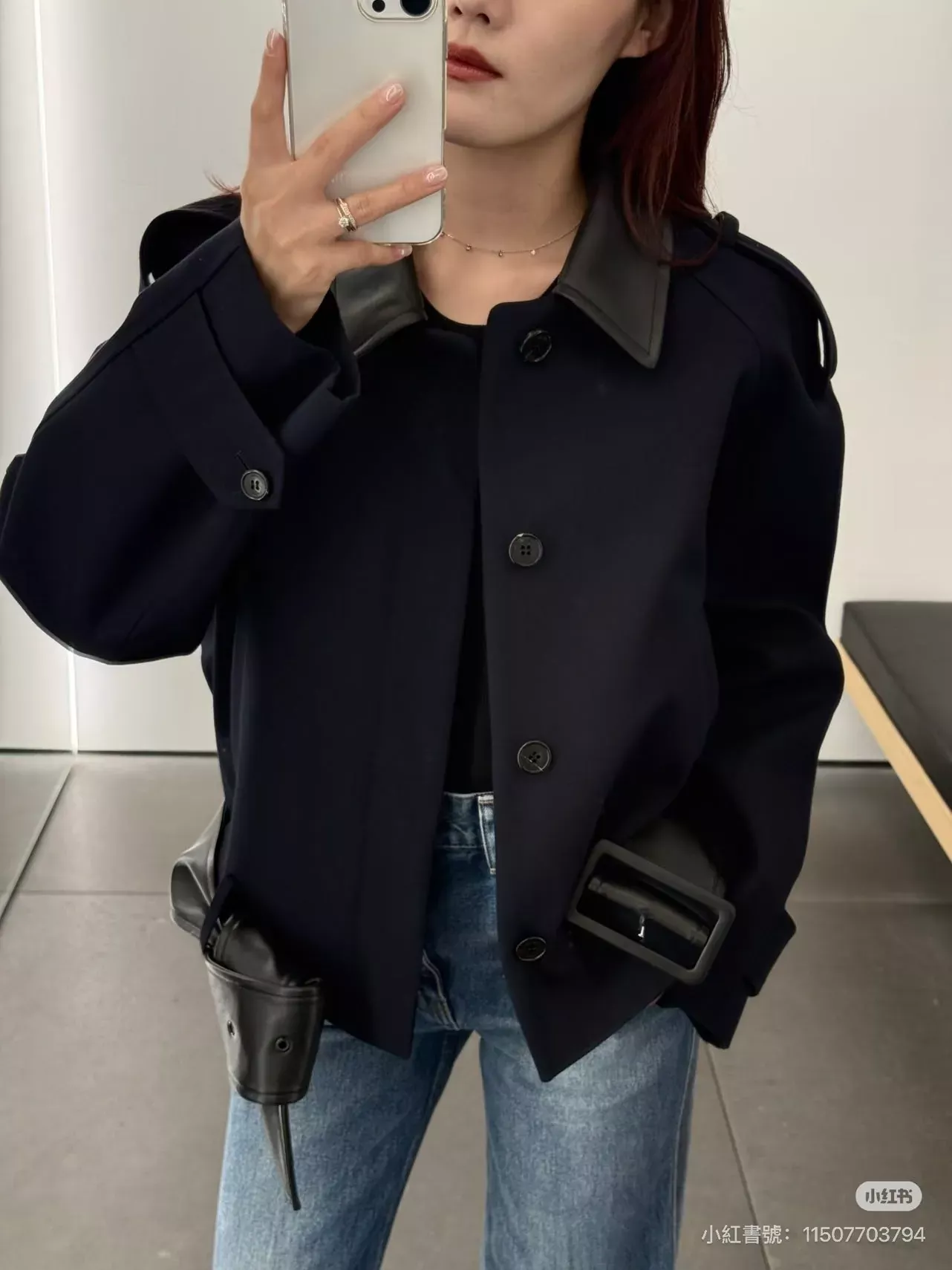 셀린느 가죽 카라 벨트 여성용 가죽 재킷 상세 이미지 24