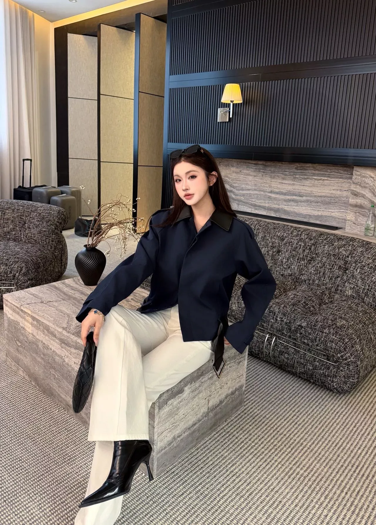 셀린느 가죽 카라 벨트 여성용 가죽 재킷 상세 이미지 30