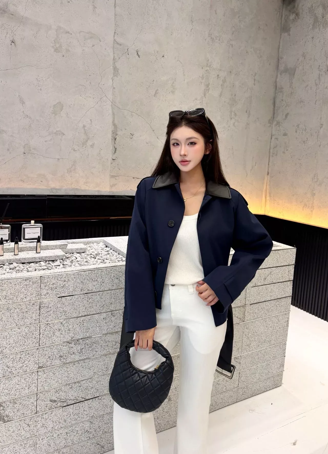 셀린느 가죽 카라 벨트 여성용 가죽 재킷 상세 이미지 35