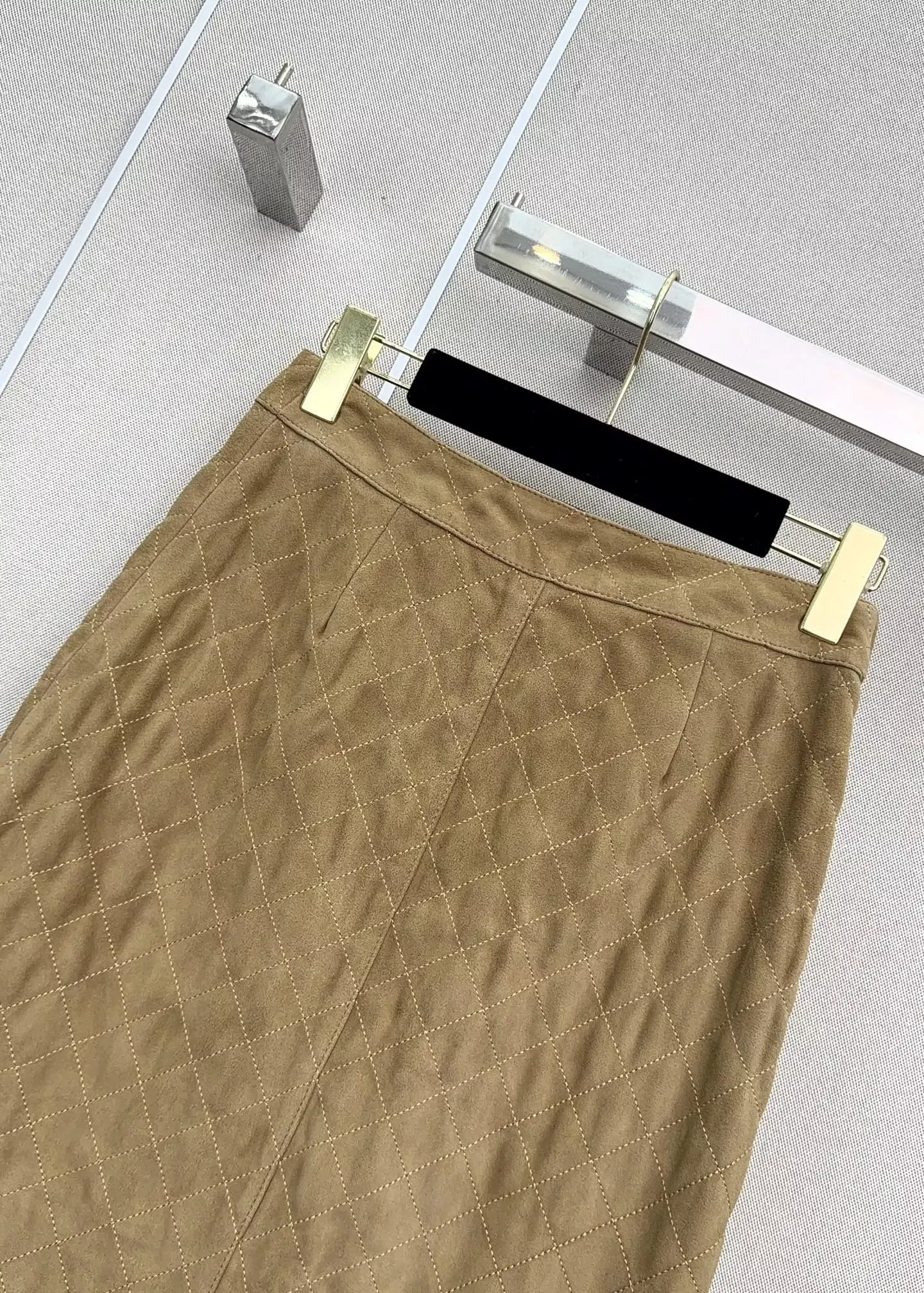 샤넬 퀼팅 캐시미어 여성용 미니 스커트 상세 이미지 8