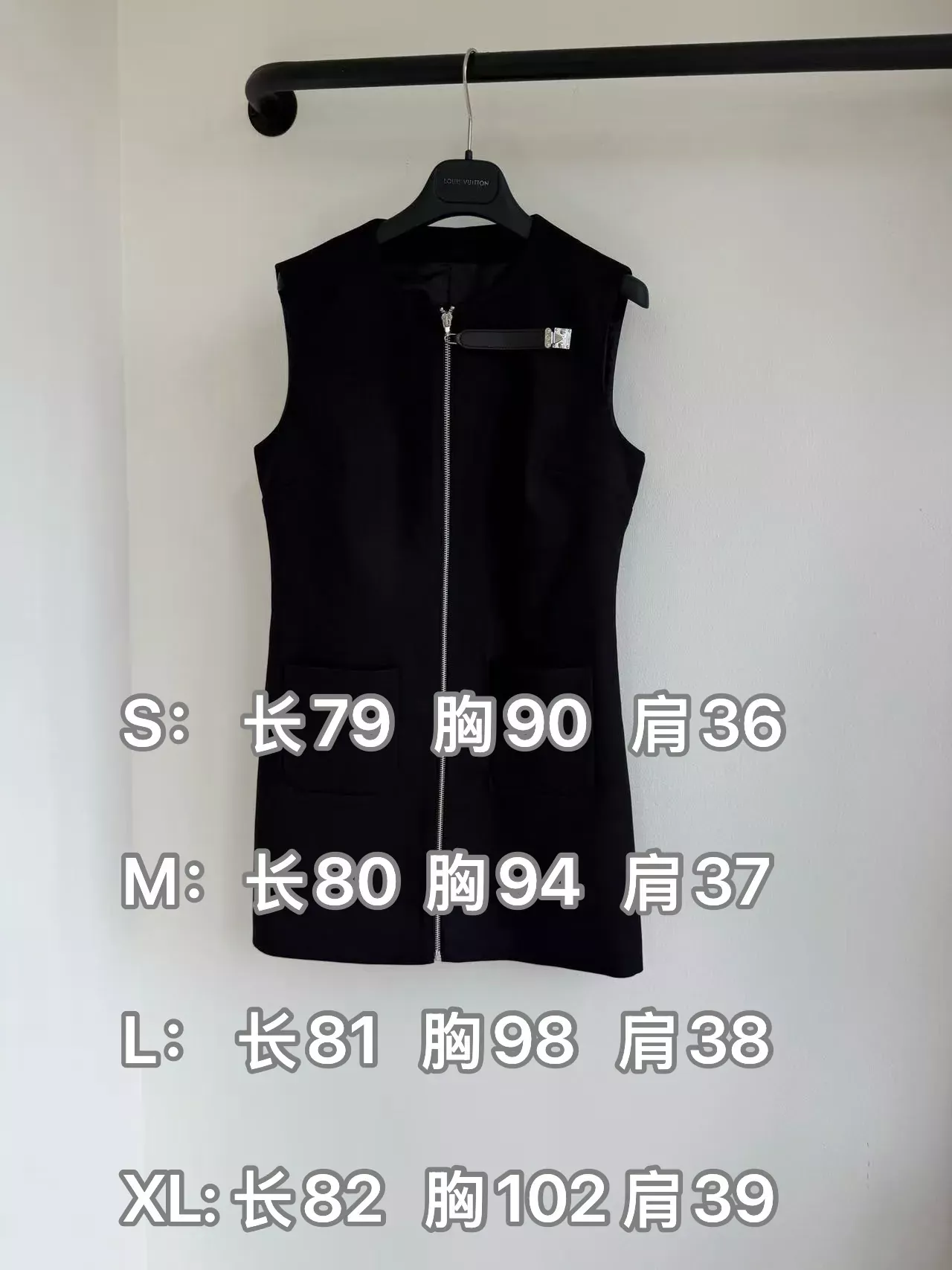 루이비통 입체 재단 민소매 여성용 원피스 상세 이미지 10
