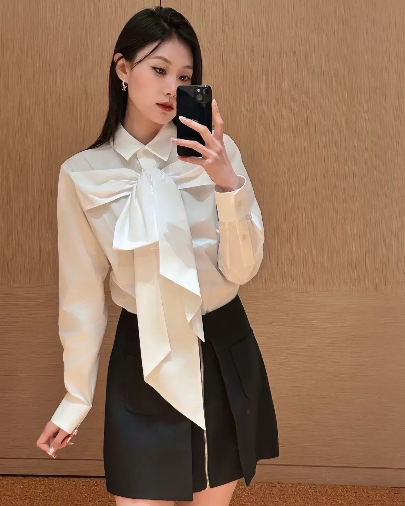 루이비통 입체 재단 포인트 여성용 긴소매 셔츠 상세 이미지 21