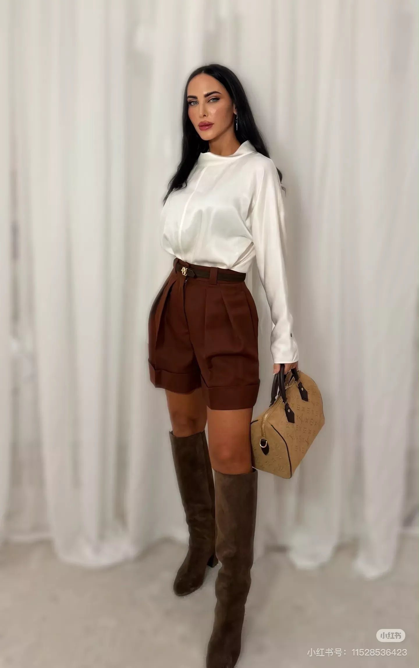루이비통 새틴 플리츠 소매 여성용 긴소매 블라우스 상세 이미지 20