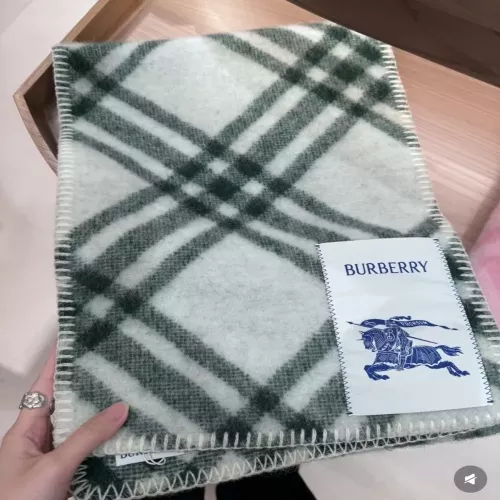 버버리 체크 울 직사각 머플러