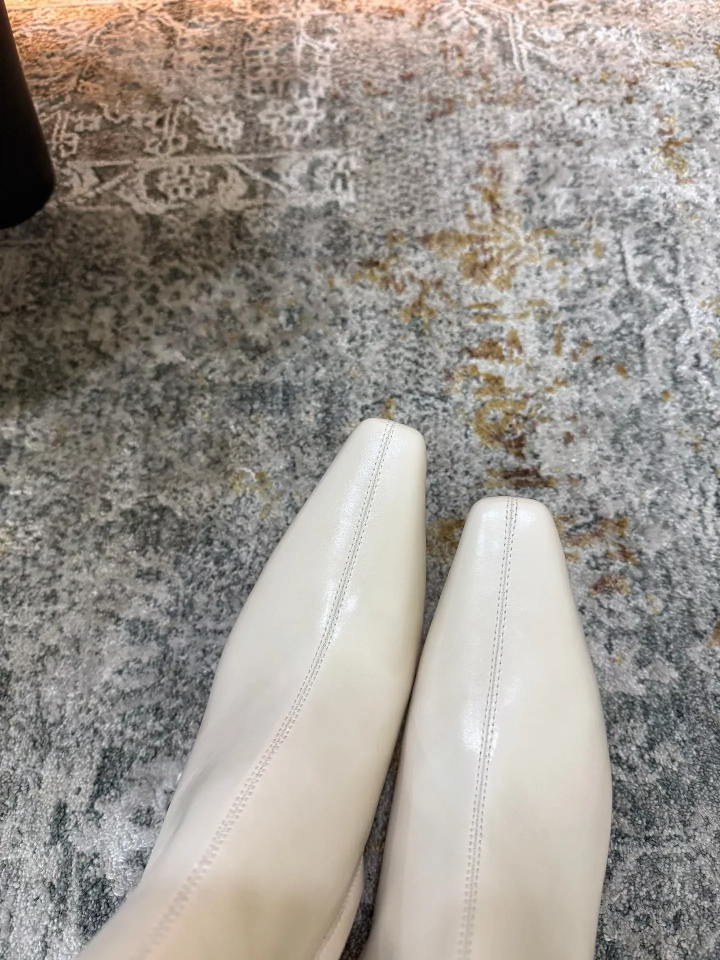입생로랑 오픈 비즈 양가죽 여성용 롱 부츠 상세 이미지 6