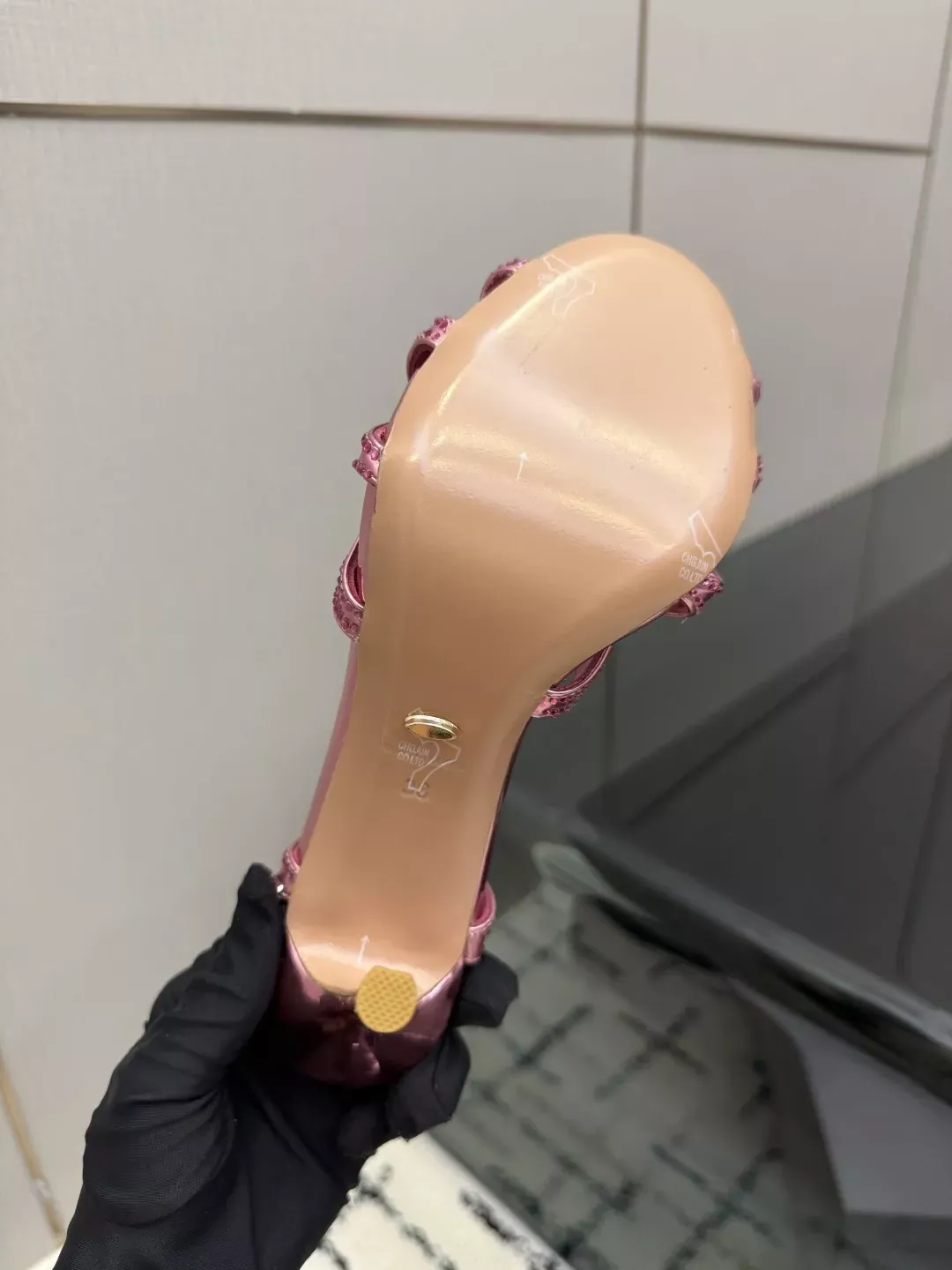 알렉산더왕 스틸레토 새틴 큐빅 여성용 힐 샌들 상세 이미지 9