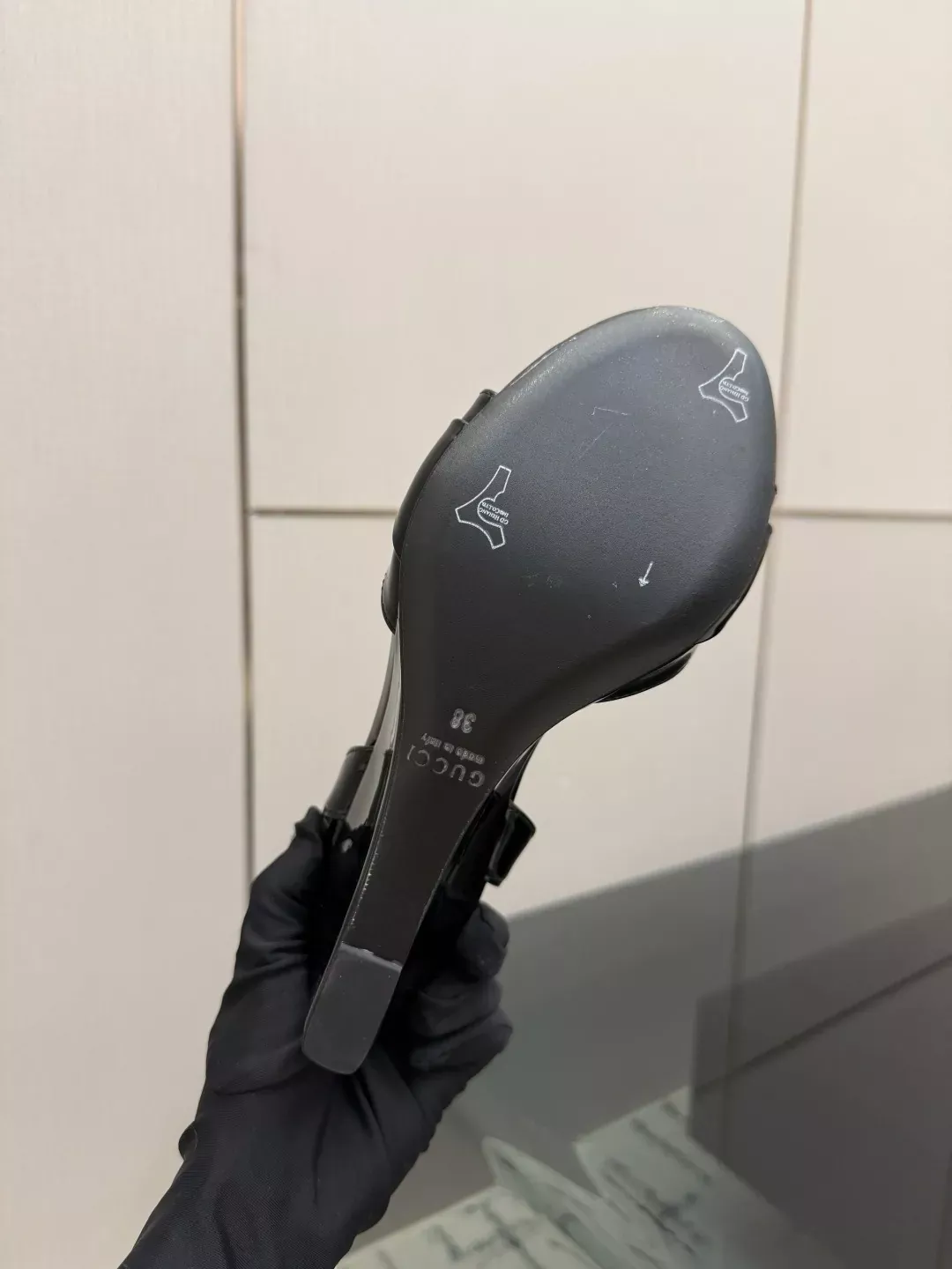 구찌 대나무 힐 페이턴트 여성용 힐 샌들 상세 이미지 9
