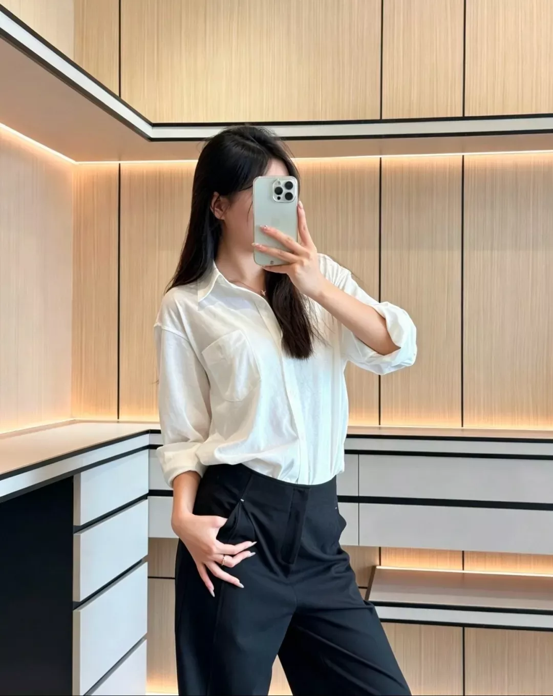 입생로랑 수입 코튼 루즈핏 여성용 긴소매 셔츠 상세 이미지 55
