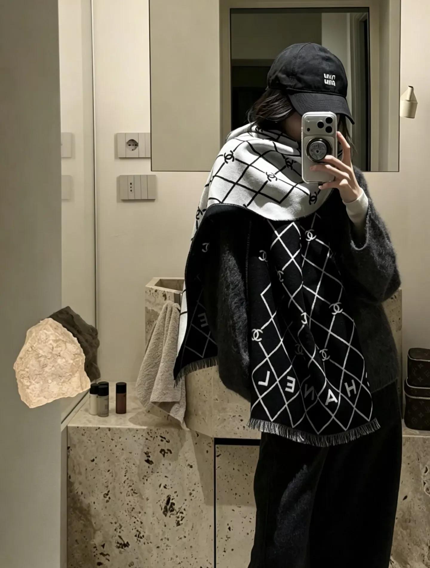 샤넬 양면 자카드 롱 머플러 상세 이미지 42