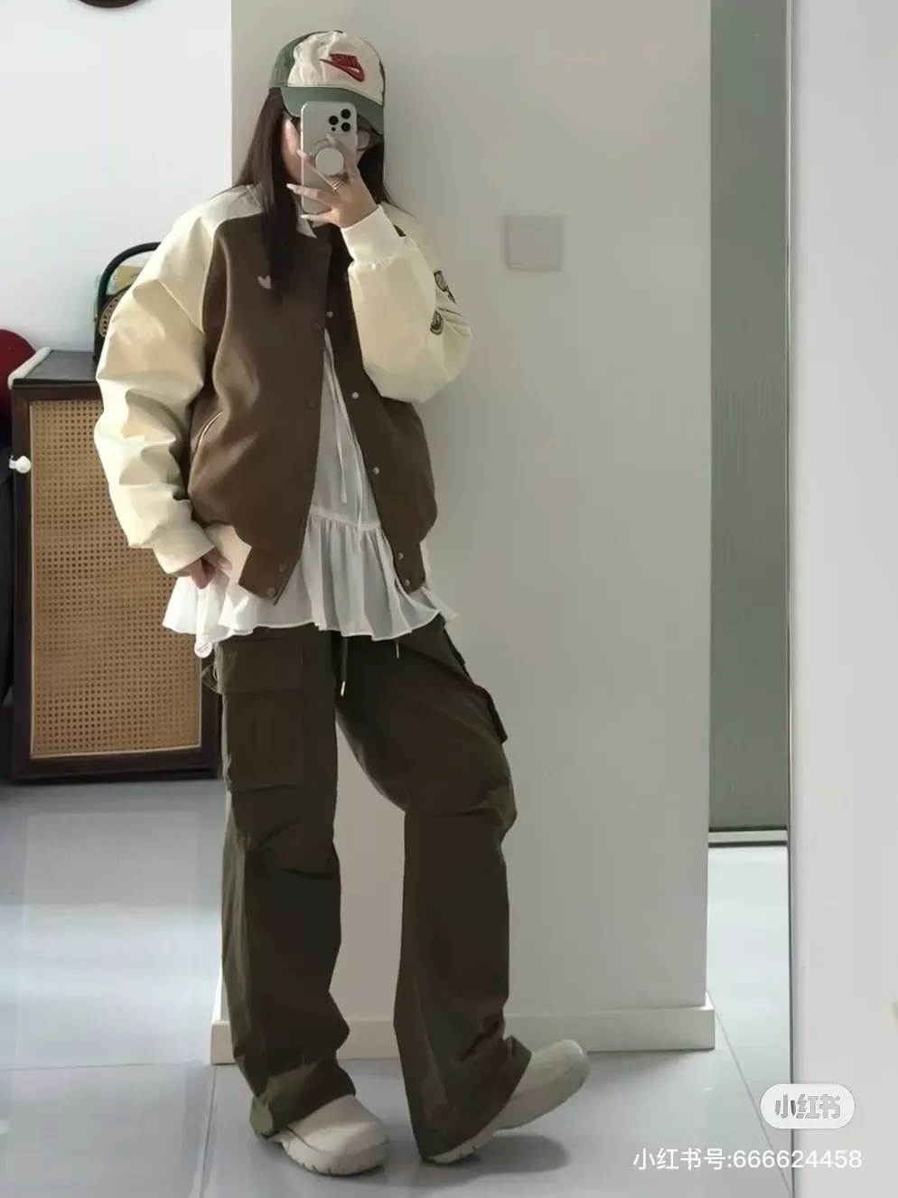 아디다스 자수 배색 오버핏 남녀공용 버튼 재킷 상세 이미지 33