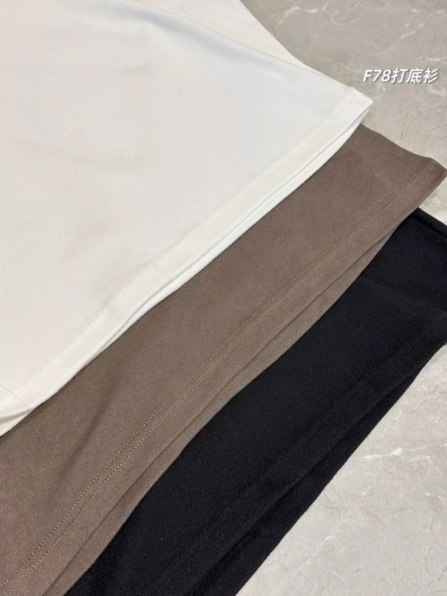 룰루레몬 스몰 터틀넥 슬림핏 여성용 긴소매 티셔츠 상세 이미지 16