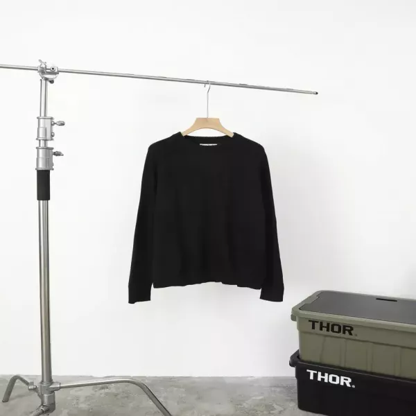 아크네스튜디오 레터링 울 혼방 루즈핏 남녀공용 긴소매 니트