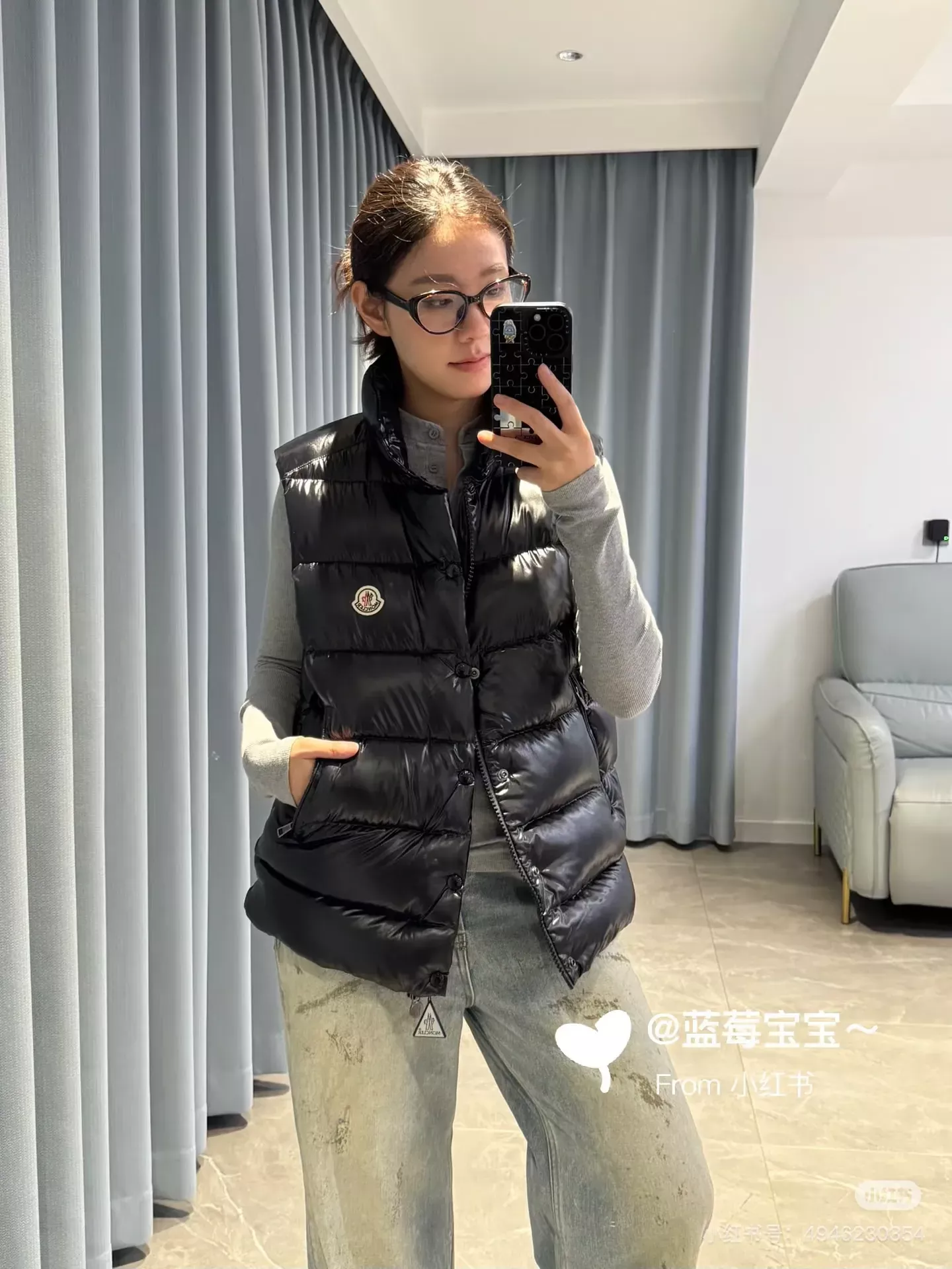 몽클레어 유광 나일론 후드 남녀공용 패딩 조끼 상세 이미지 19