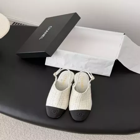 샤넬 체인 장식 양가죽 여성용 펌프스 슬링백
