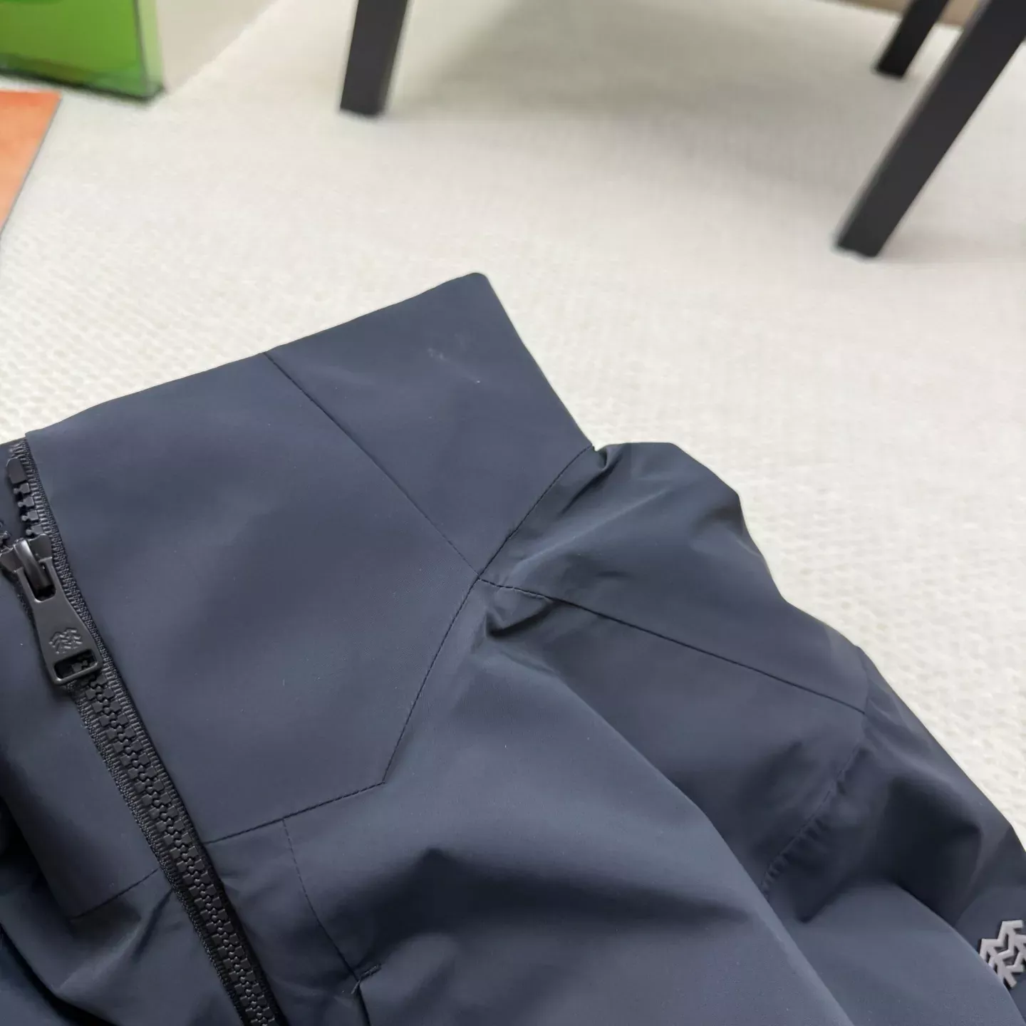 코오롱스포츠 방수 방풍 경량 스탠드 남녀공용 쇼트 패딩 상세 이미지 19