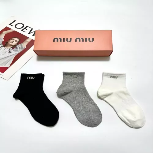 미우미우 로고 순면 3종 여성용 단목 양말
